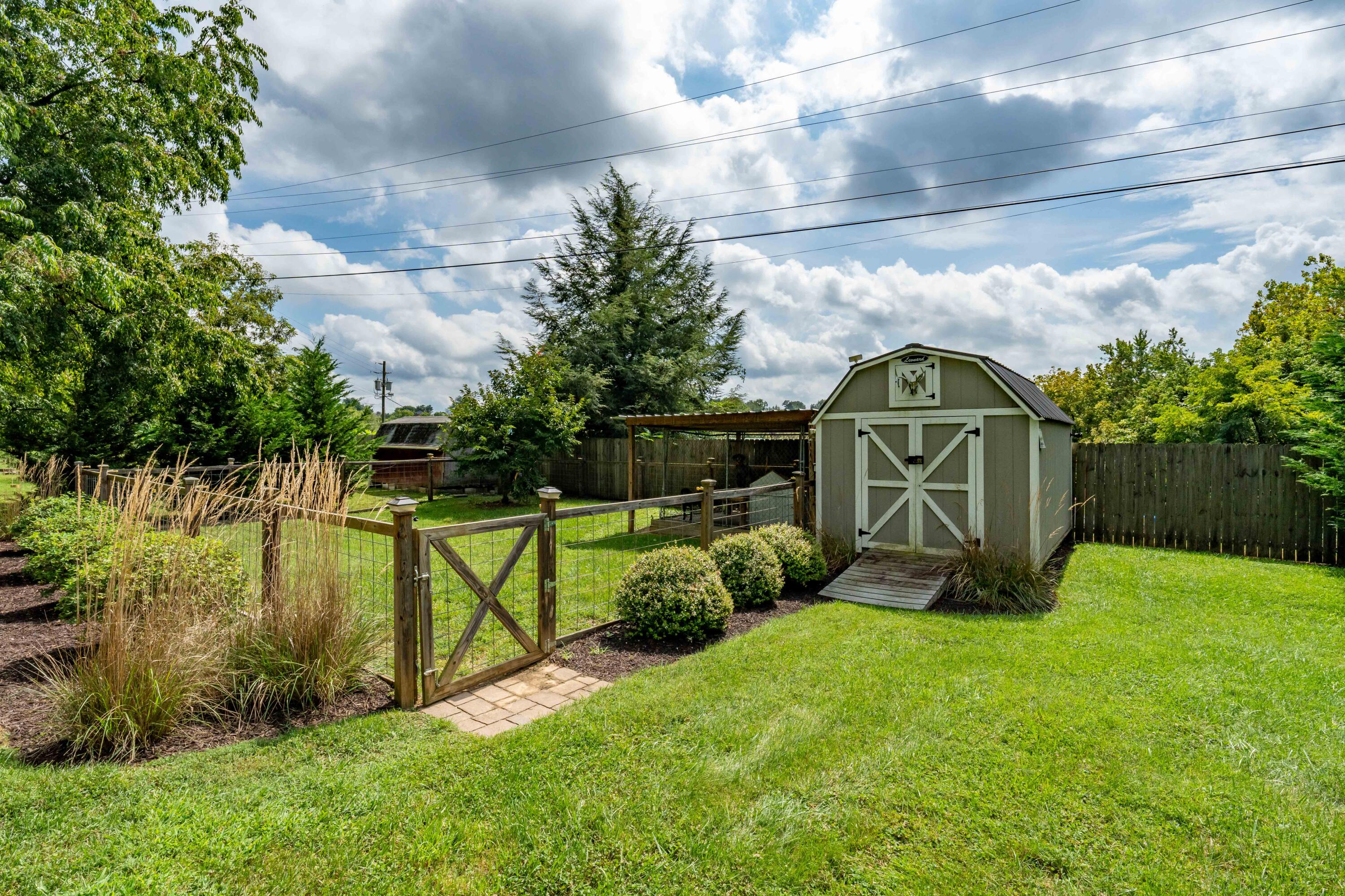 1461 Holston Drive