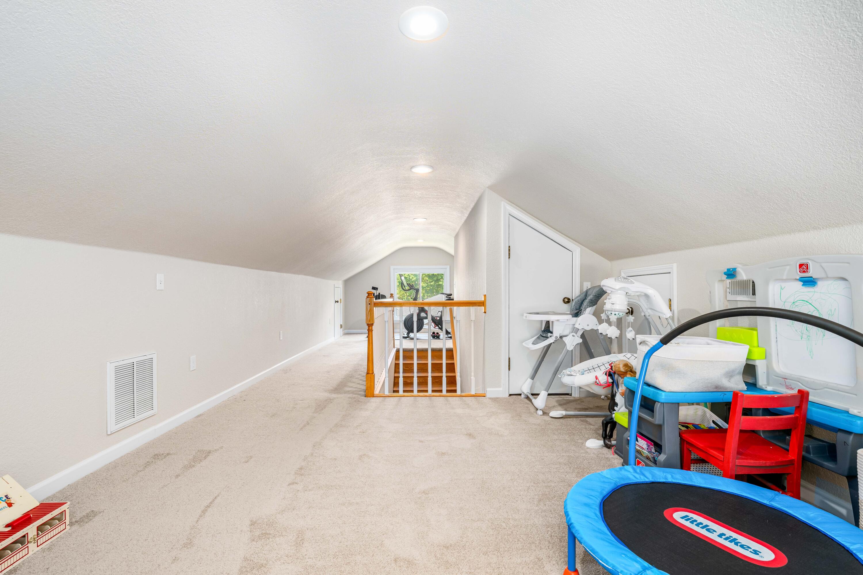 1461 Holston Drive