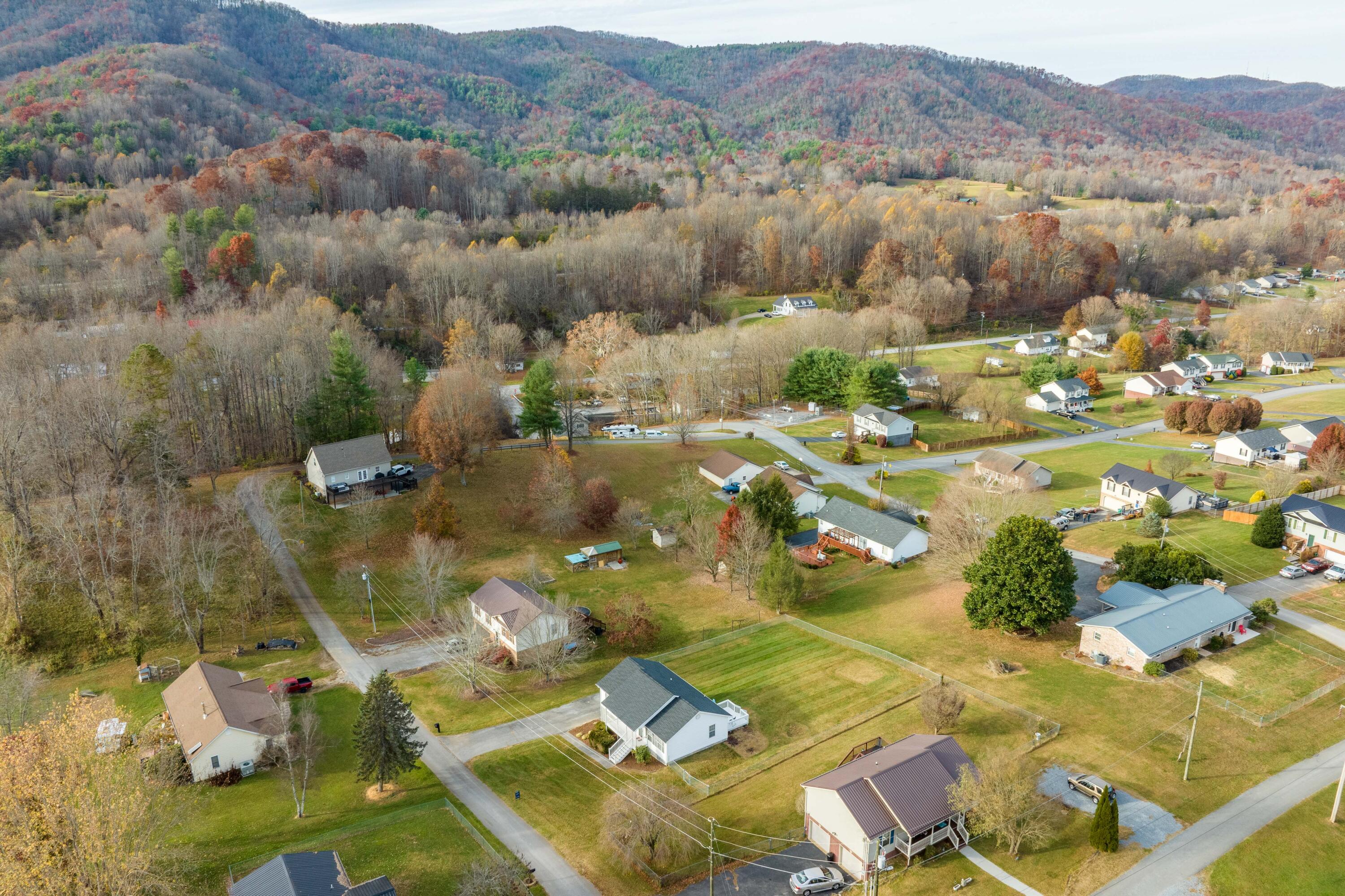 1131 Sugar Hollow Loop