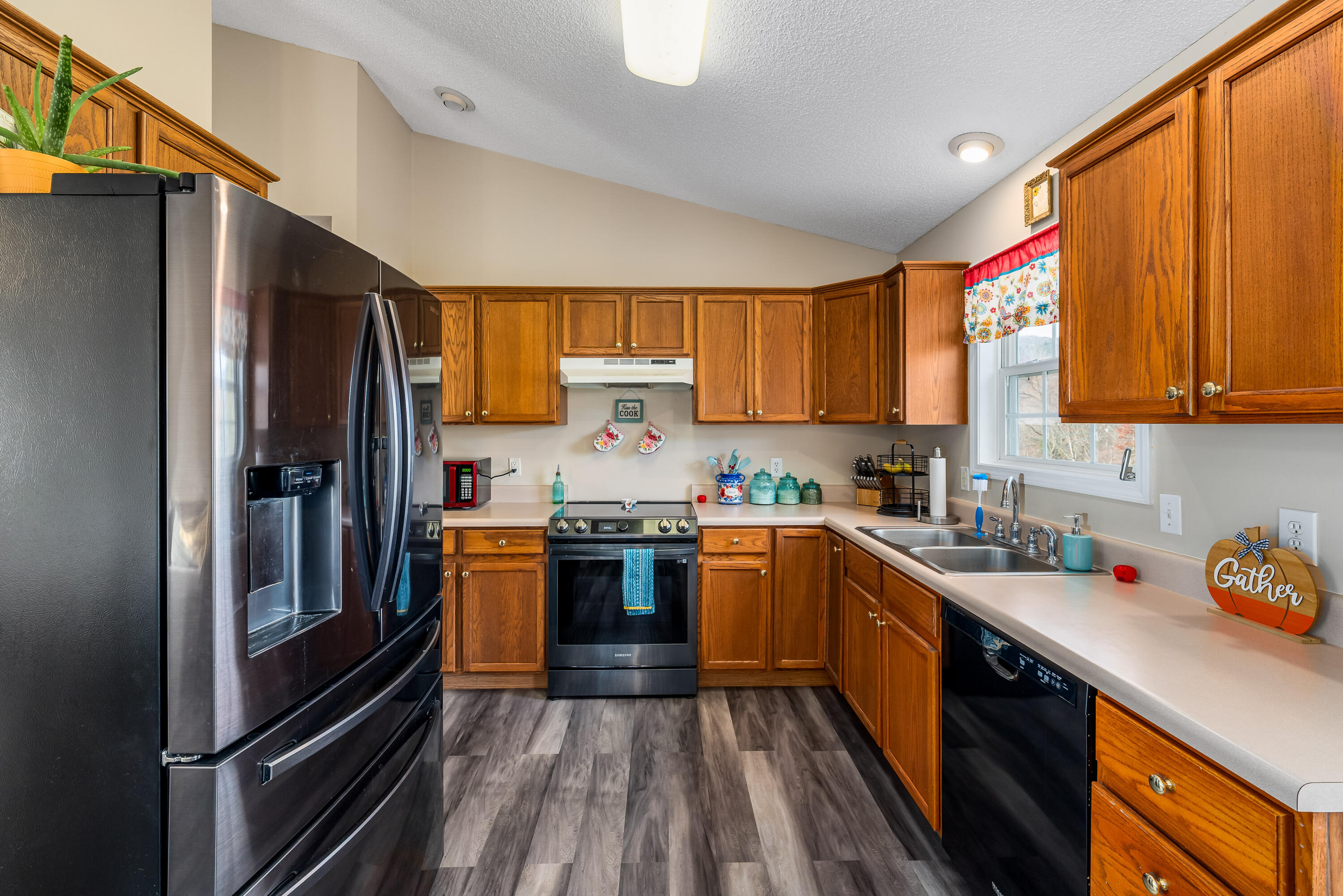 1131 Sugar Hollow Loop