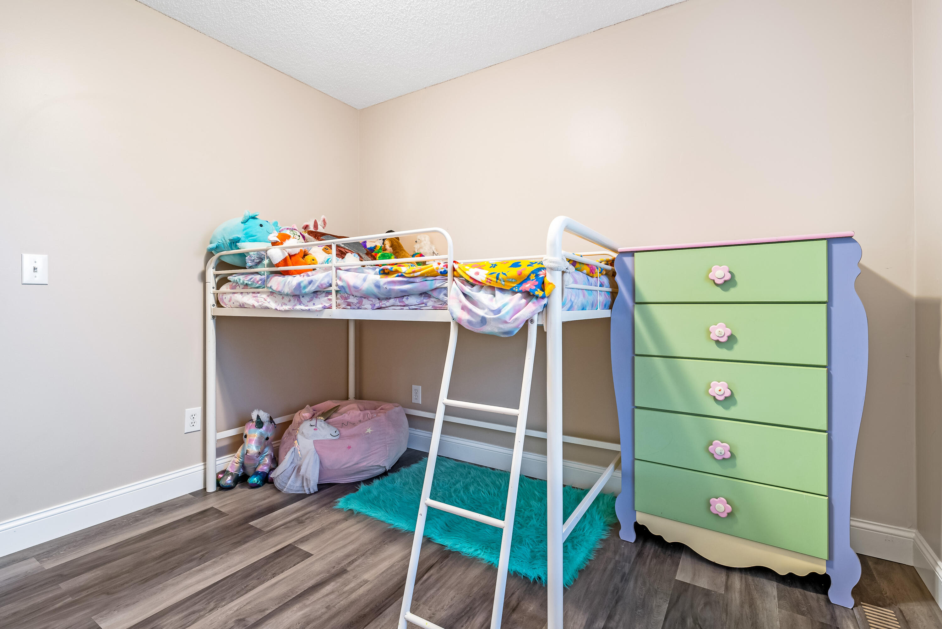 1131 Sugar Hollow Loop