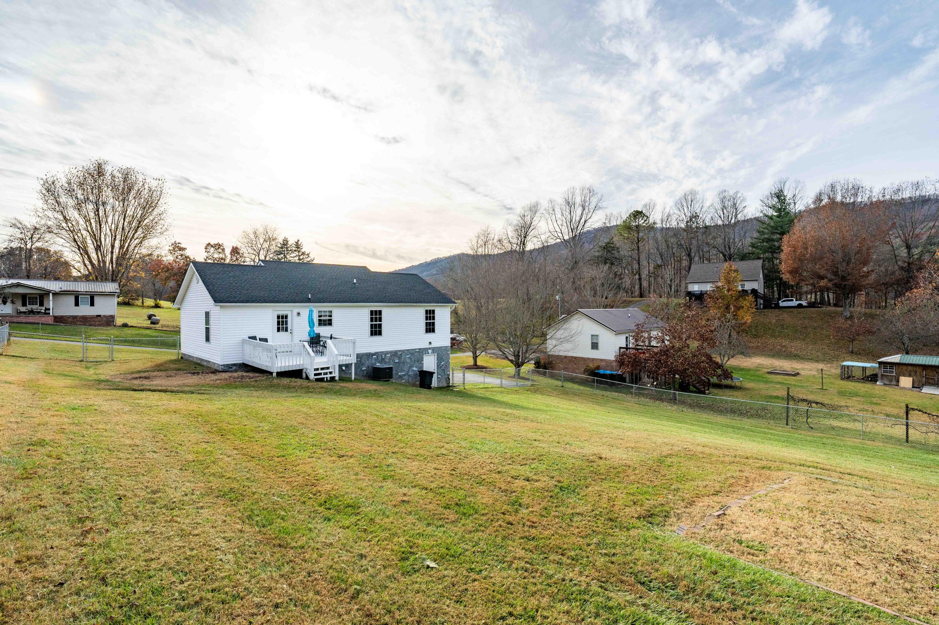 1131 Sugar Hollow Loop
