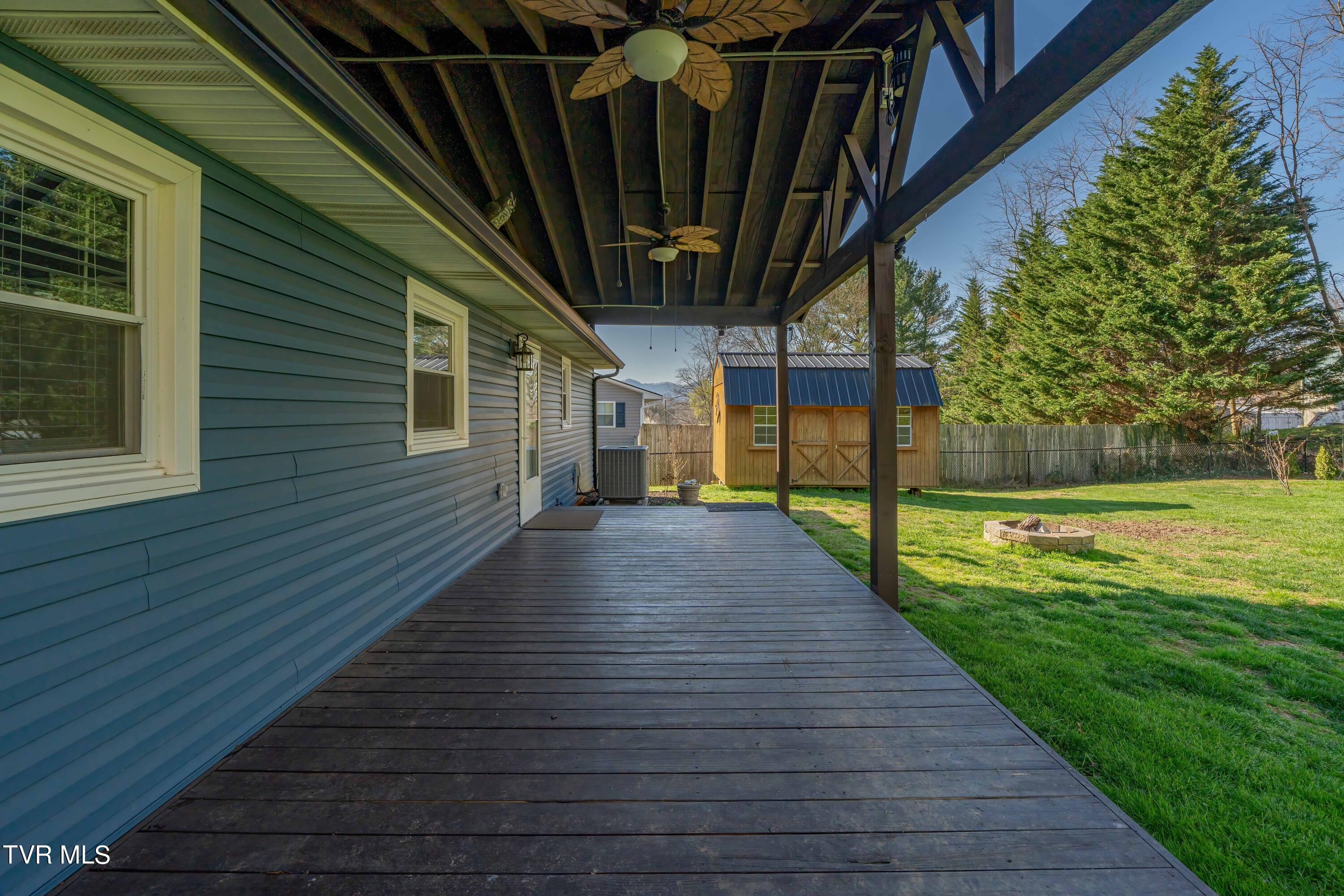 8 Hastings Court