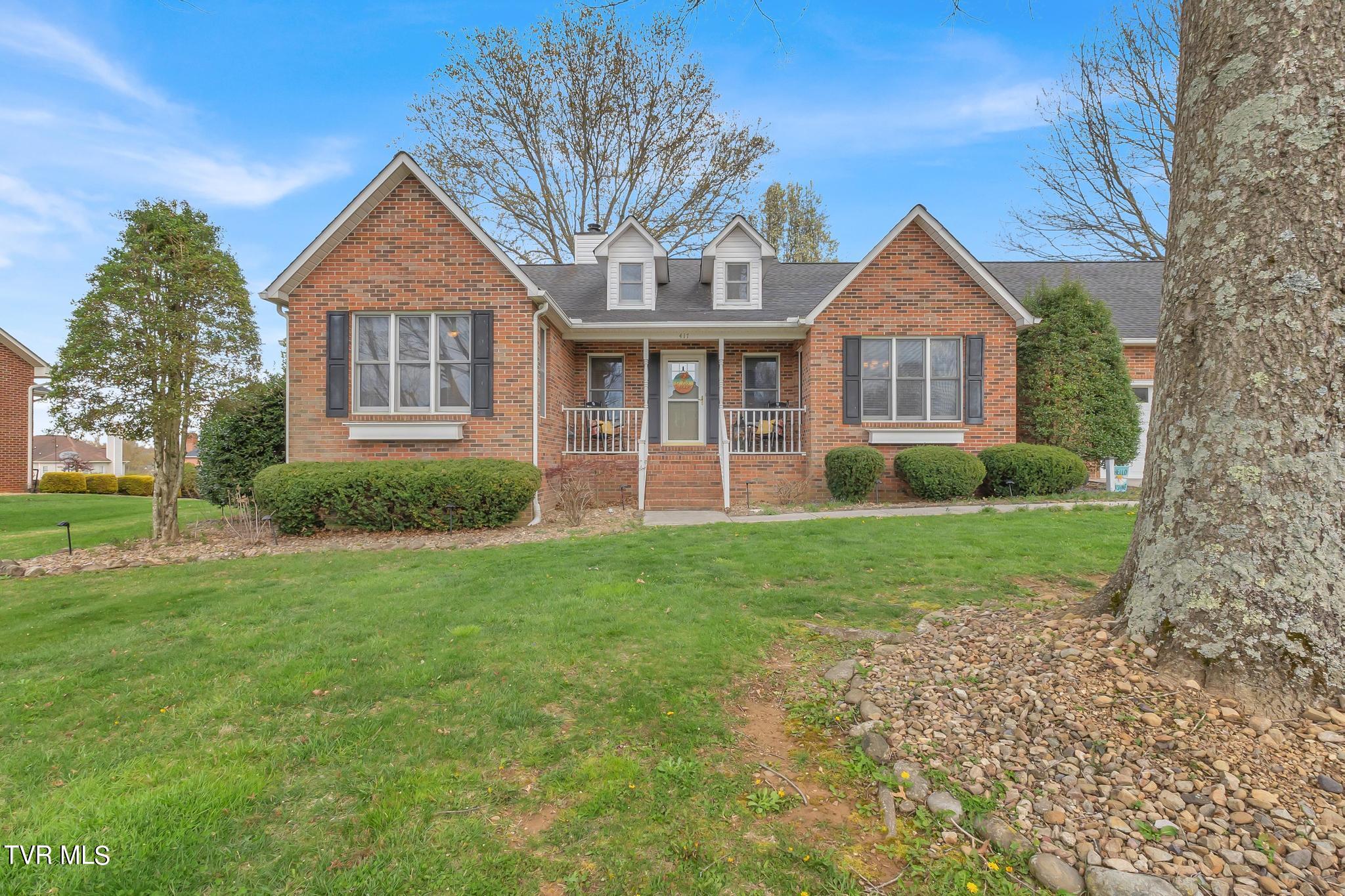 417 Oxford Court