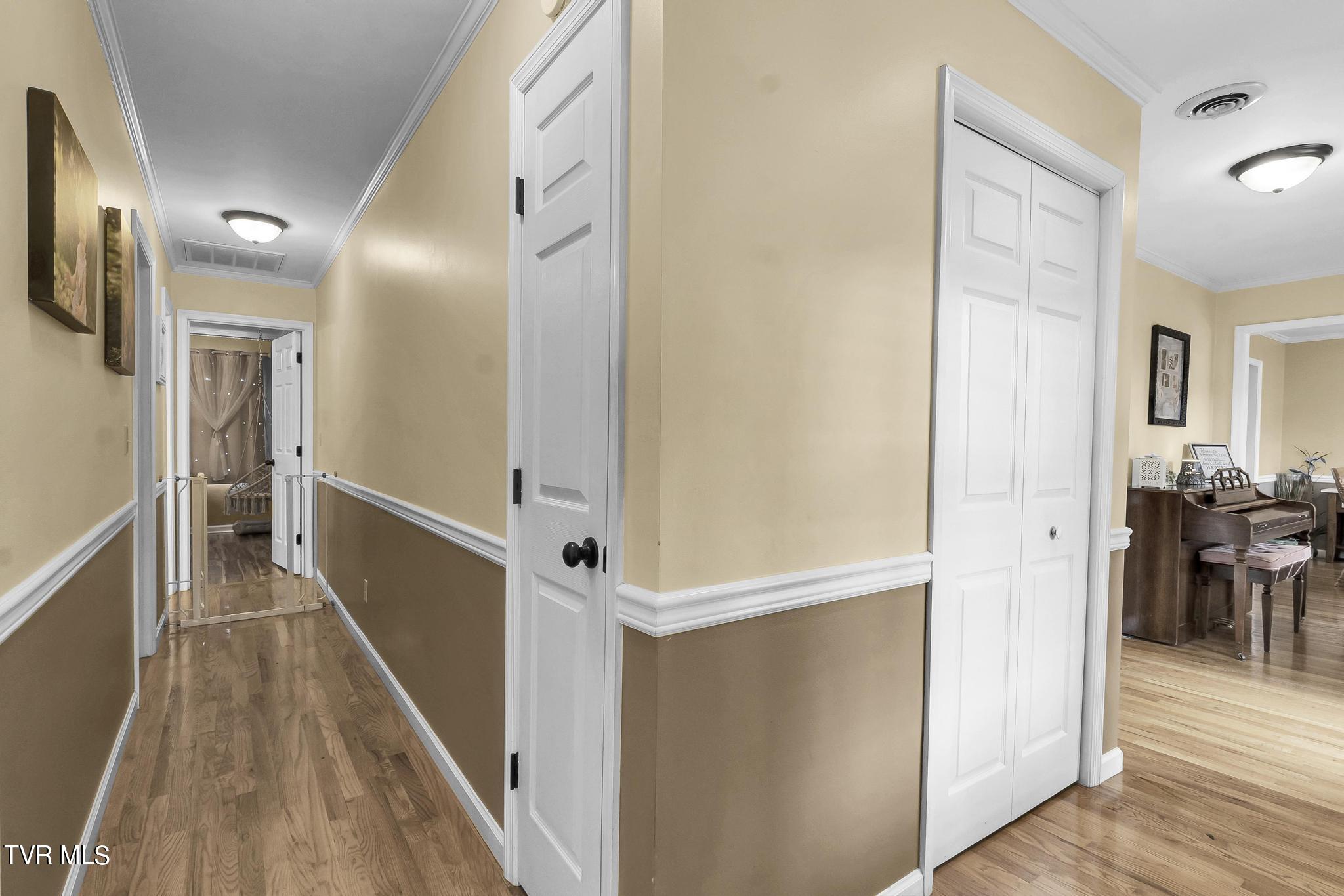 417 Oxford Court