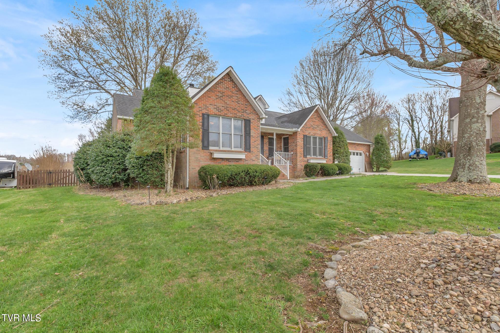 417 Oxford Court