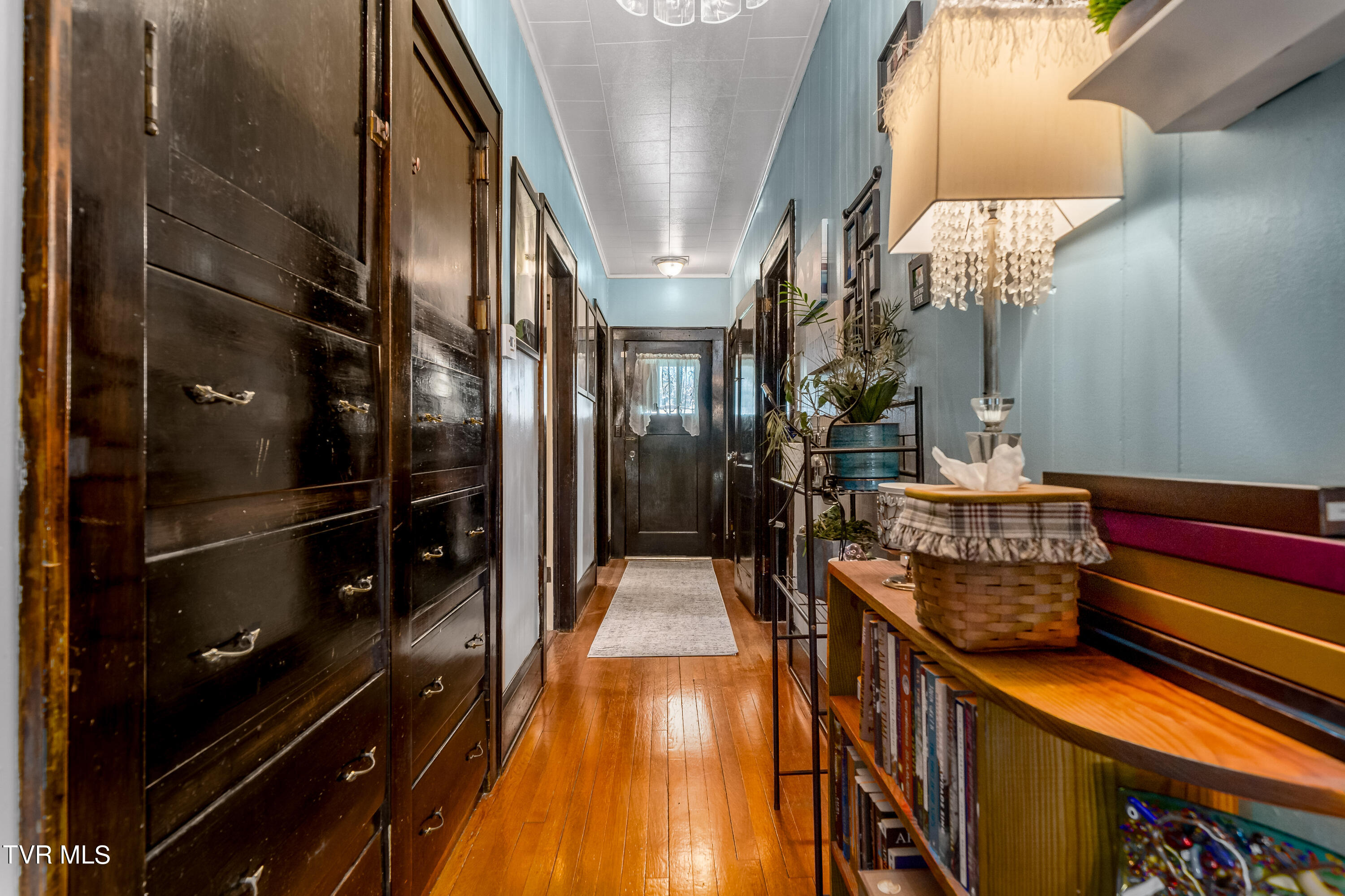 21 24th Street