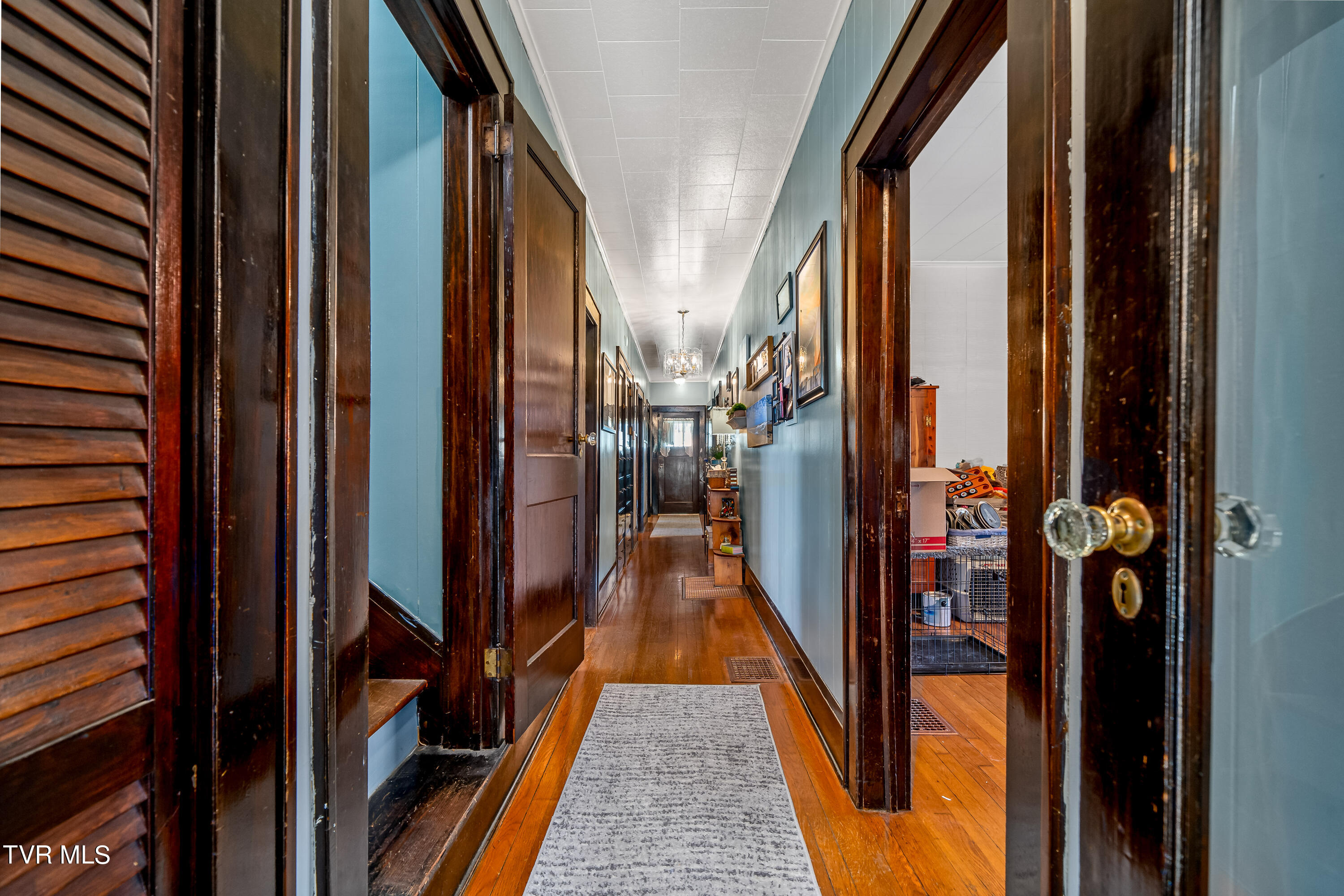 21 24th Street