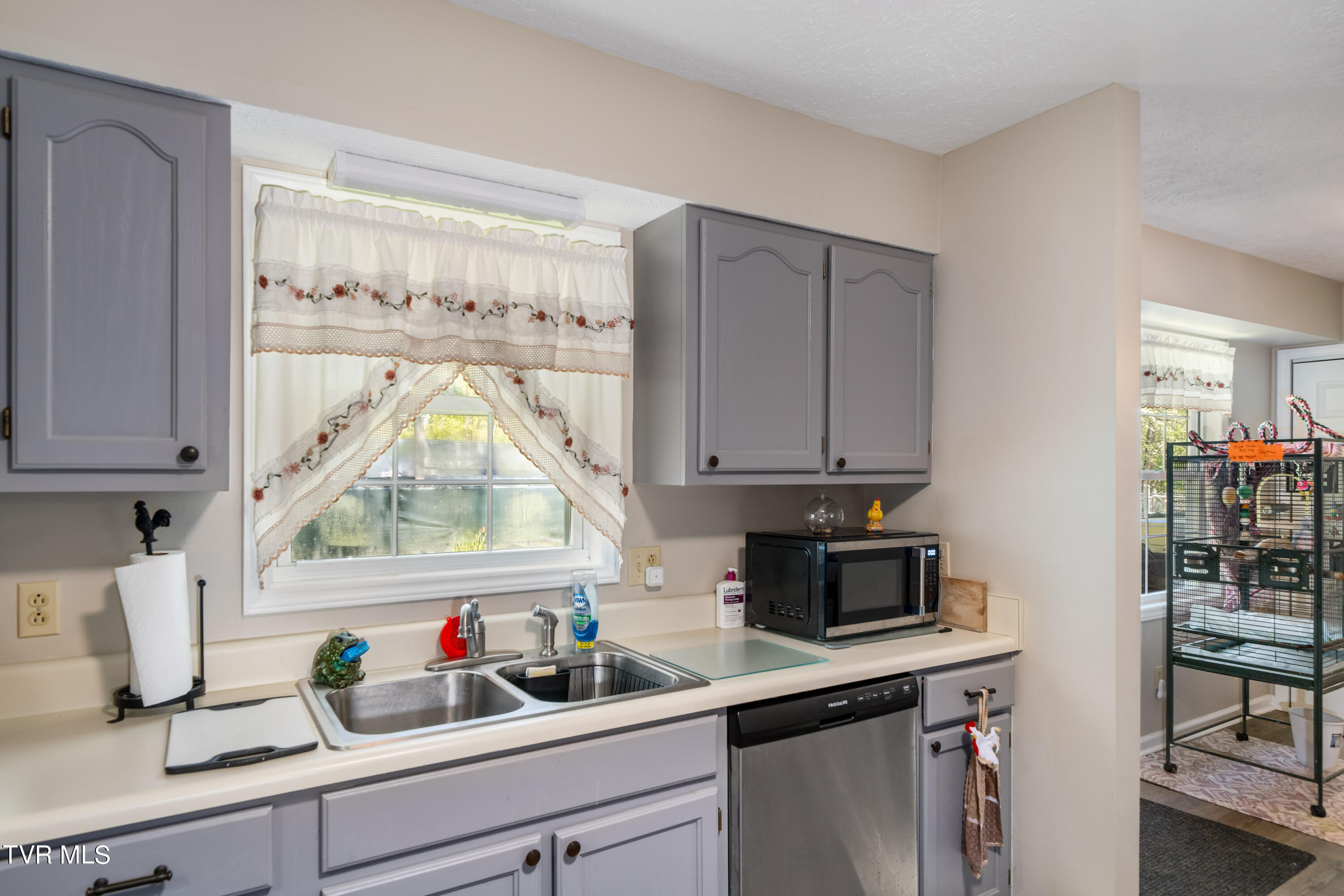 1003 Rocky Ridge Road