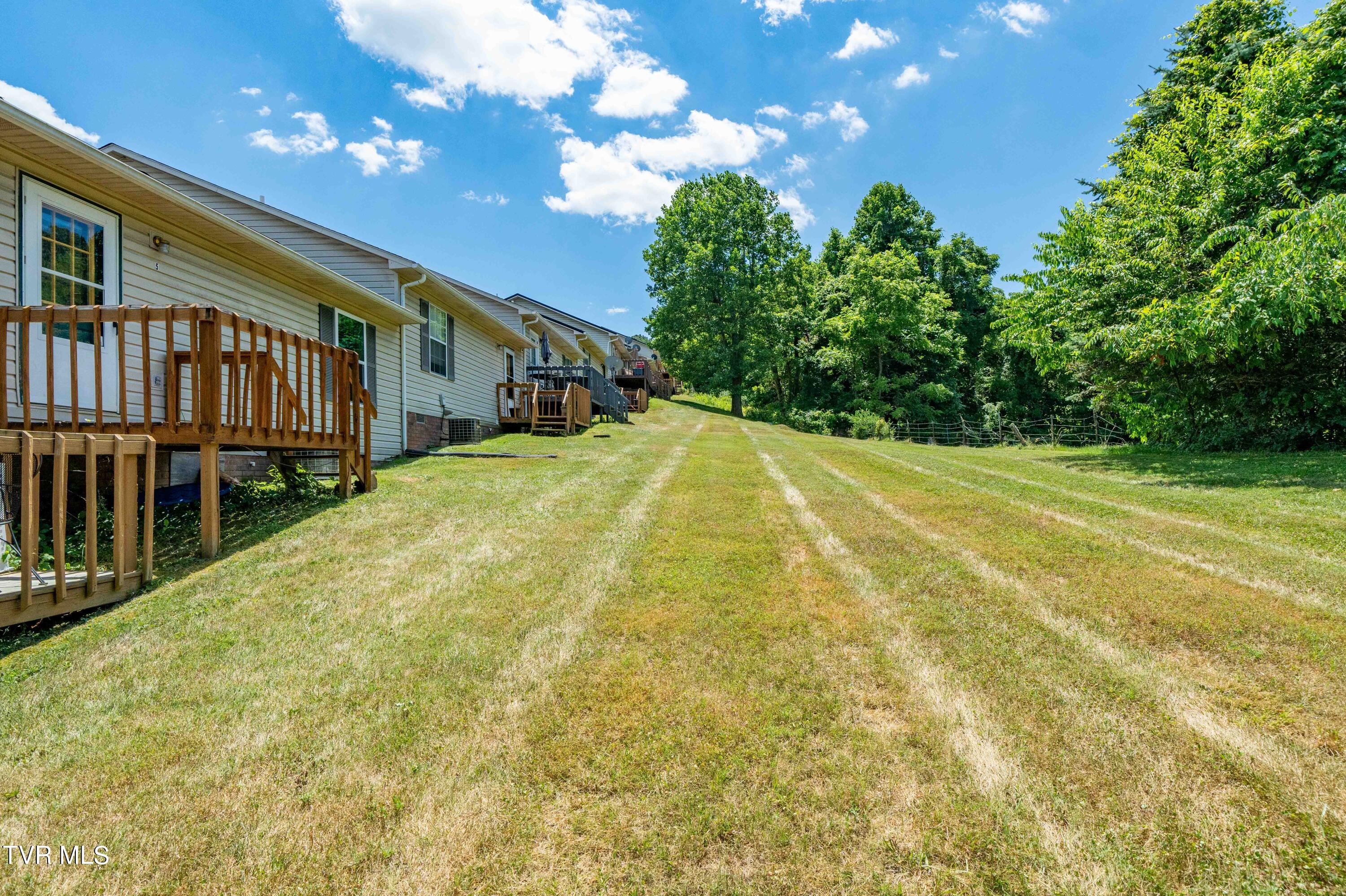 1700 Lone Oak Road, 5