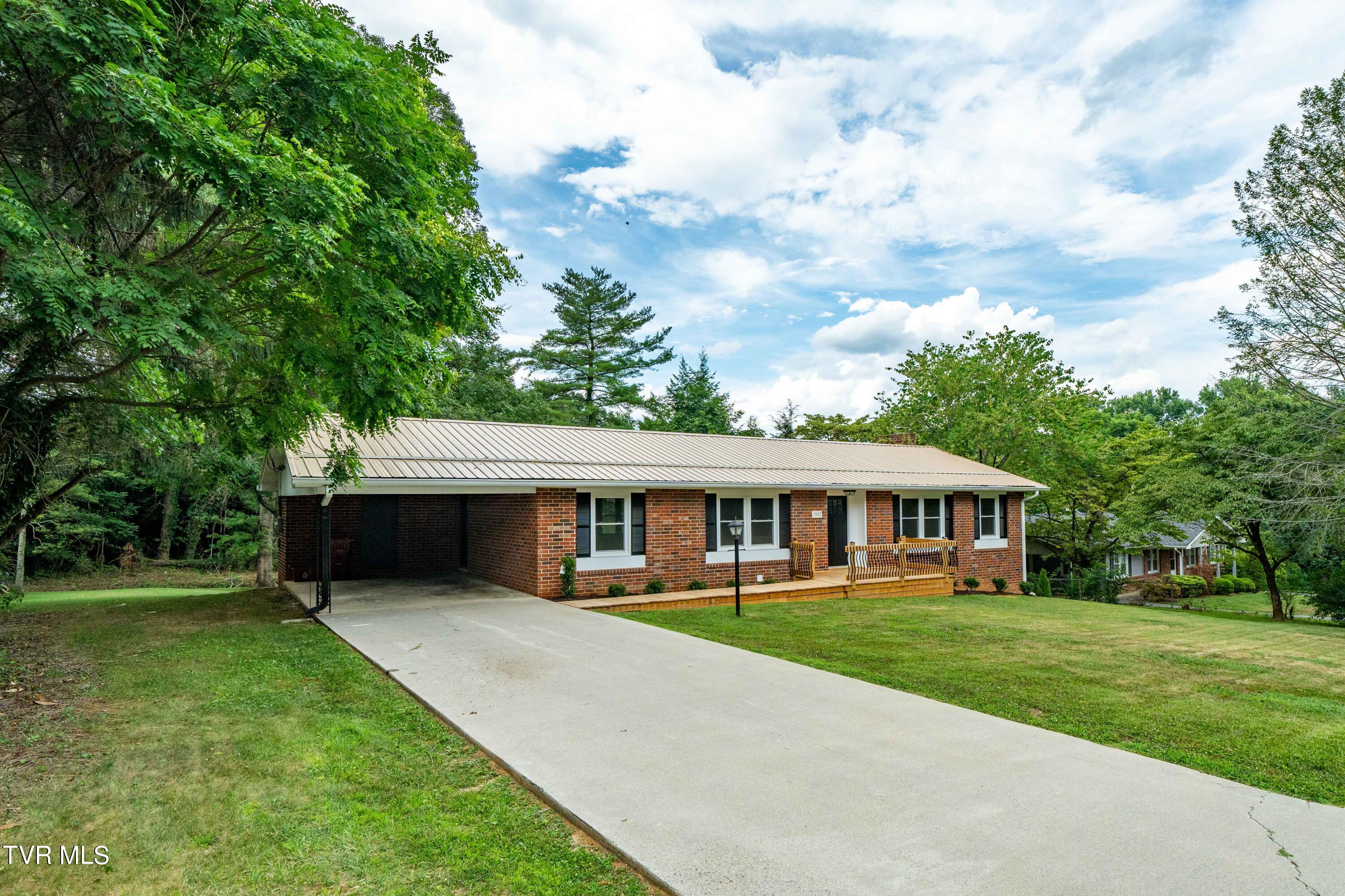1502 Muskhogean Drive