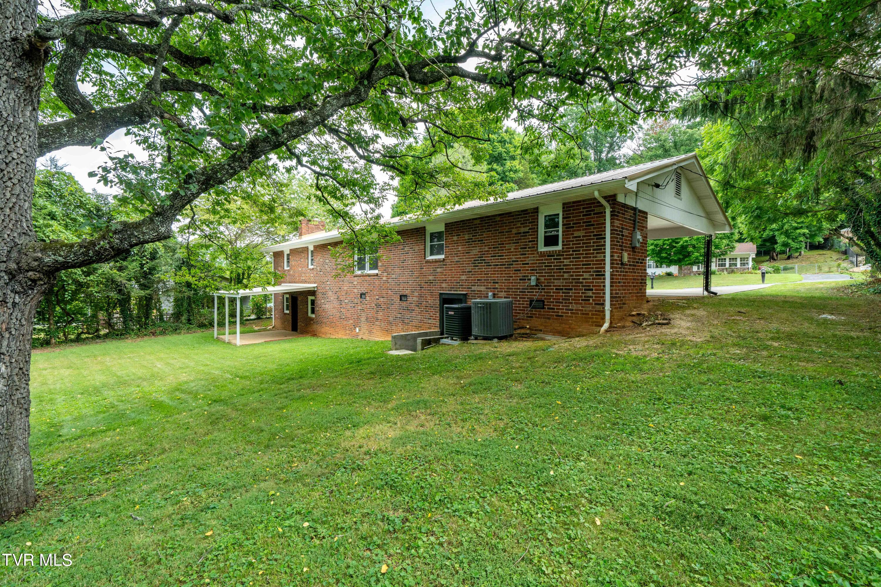 1502 Muskhogean Drive
