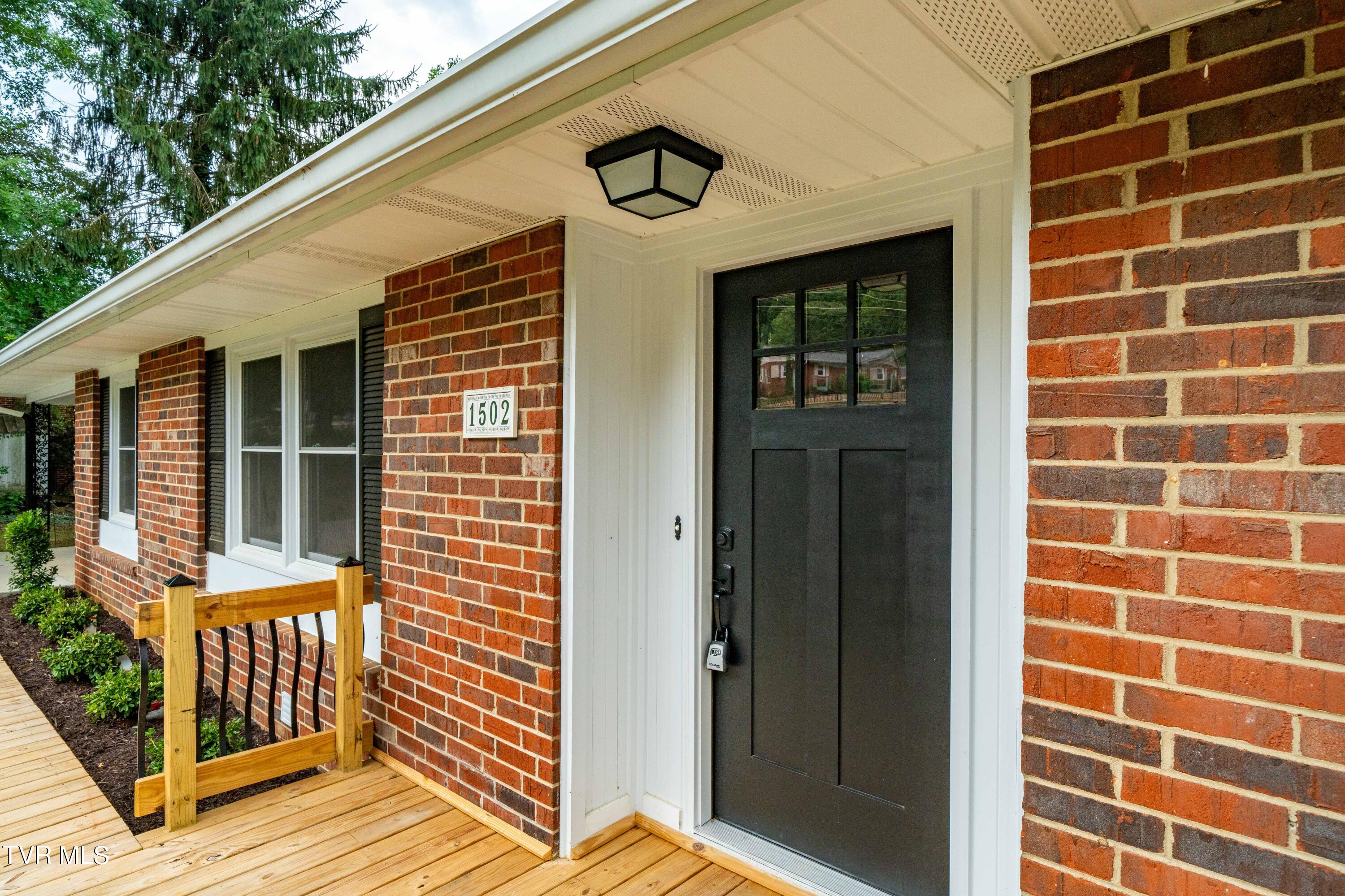 1502 Muskhogean Drive
