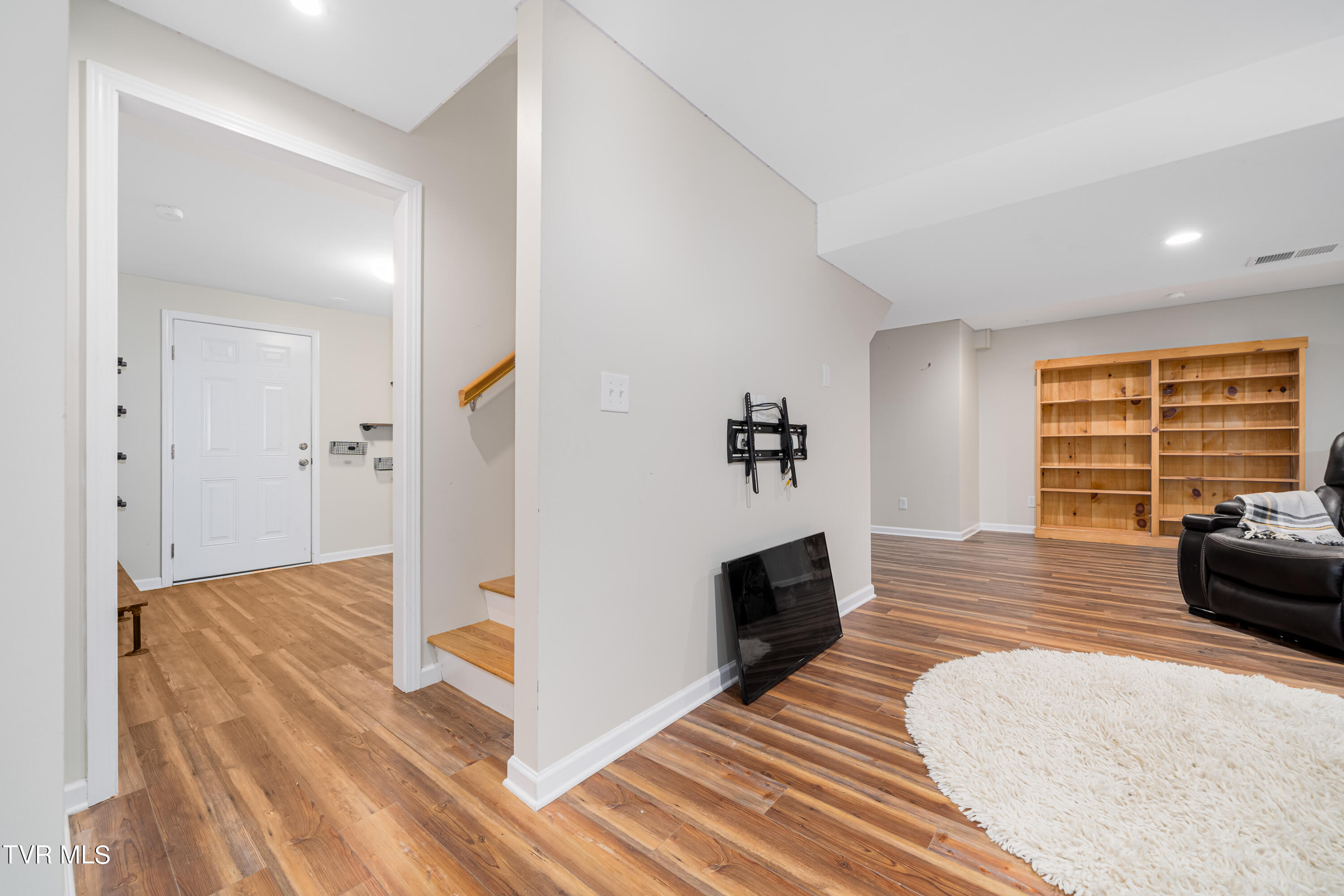 2805 Avondale Drive