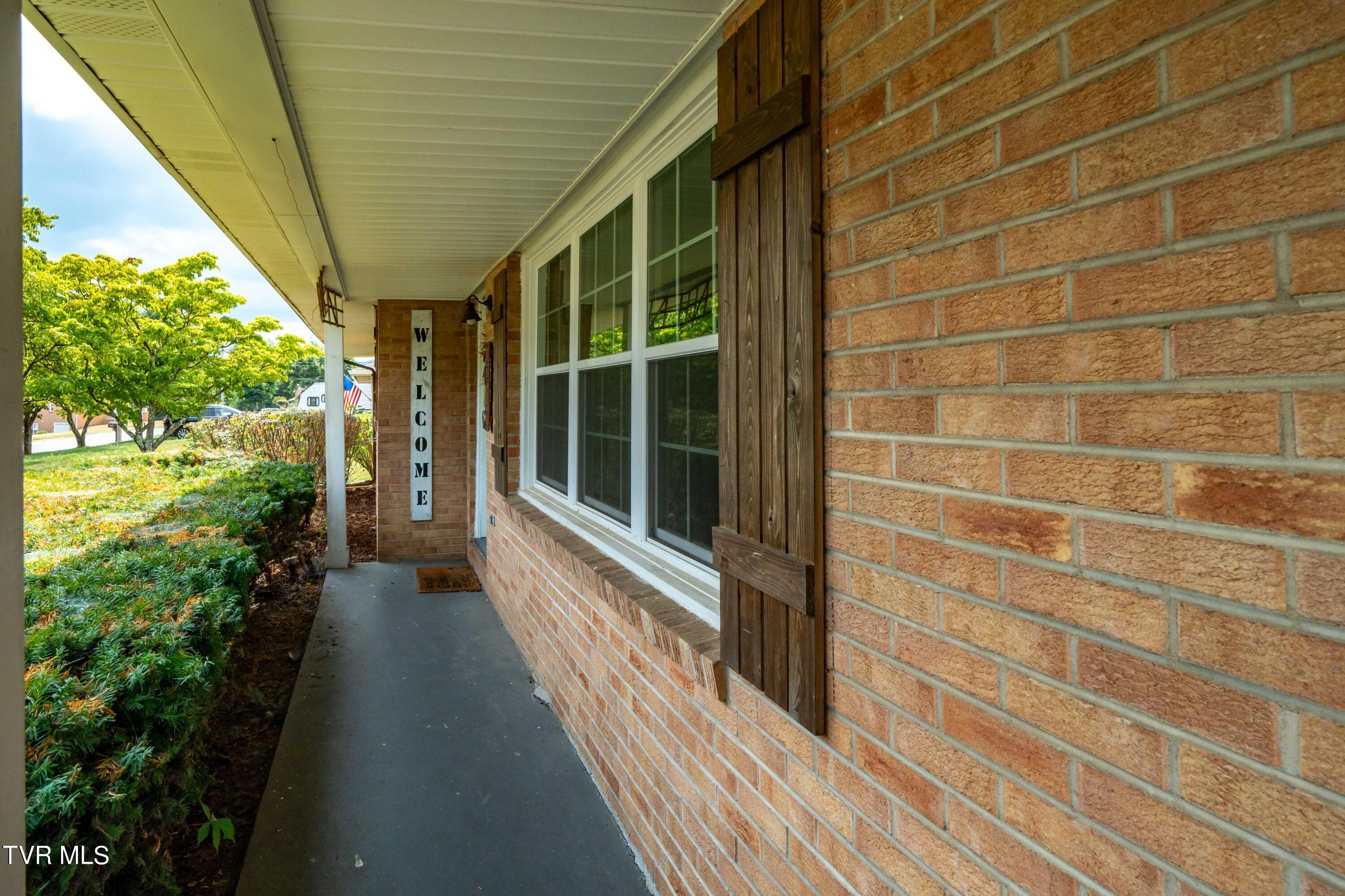 2410 Circleview Drive