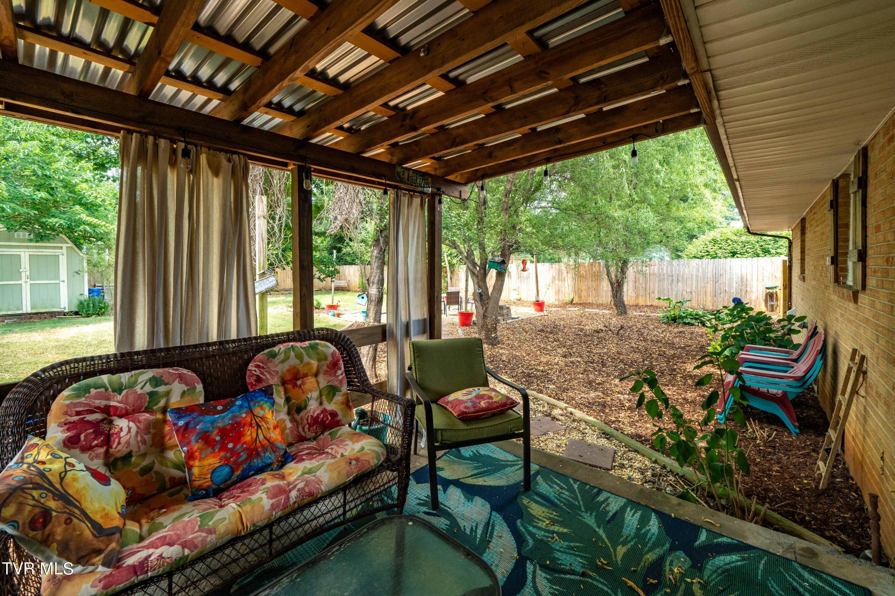 2410 Circleview Drive