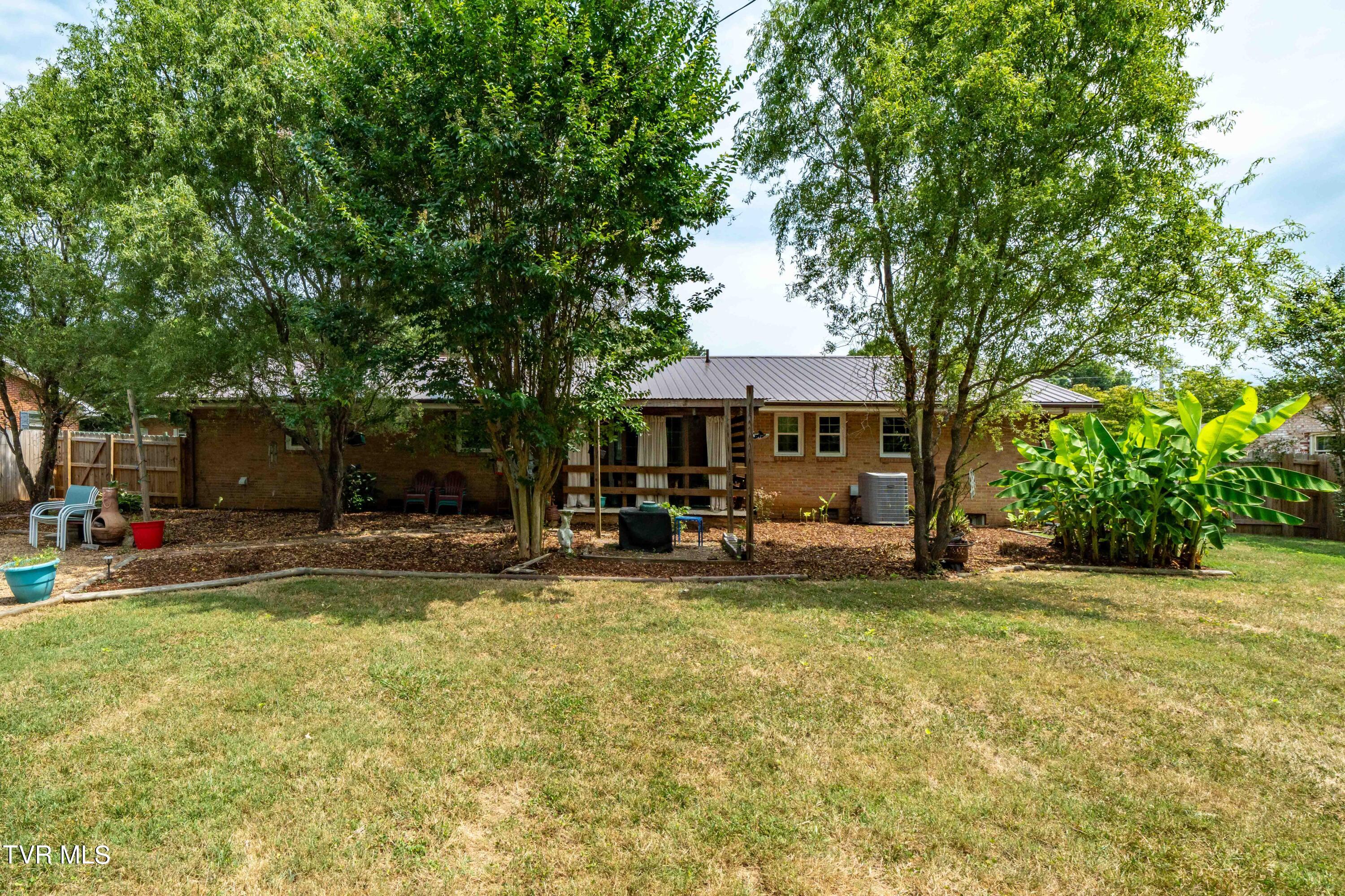 2410 Circleview Drive