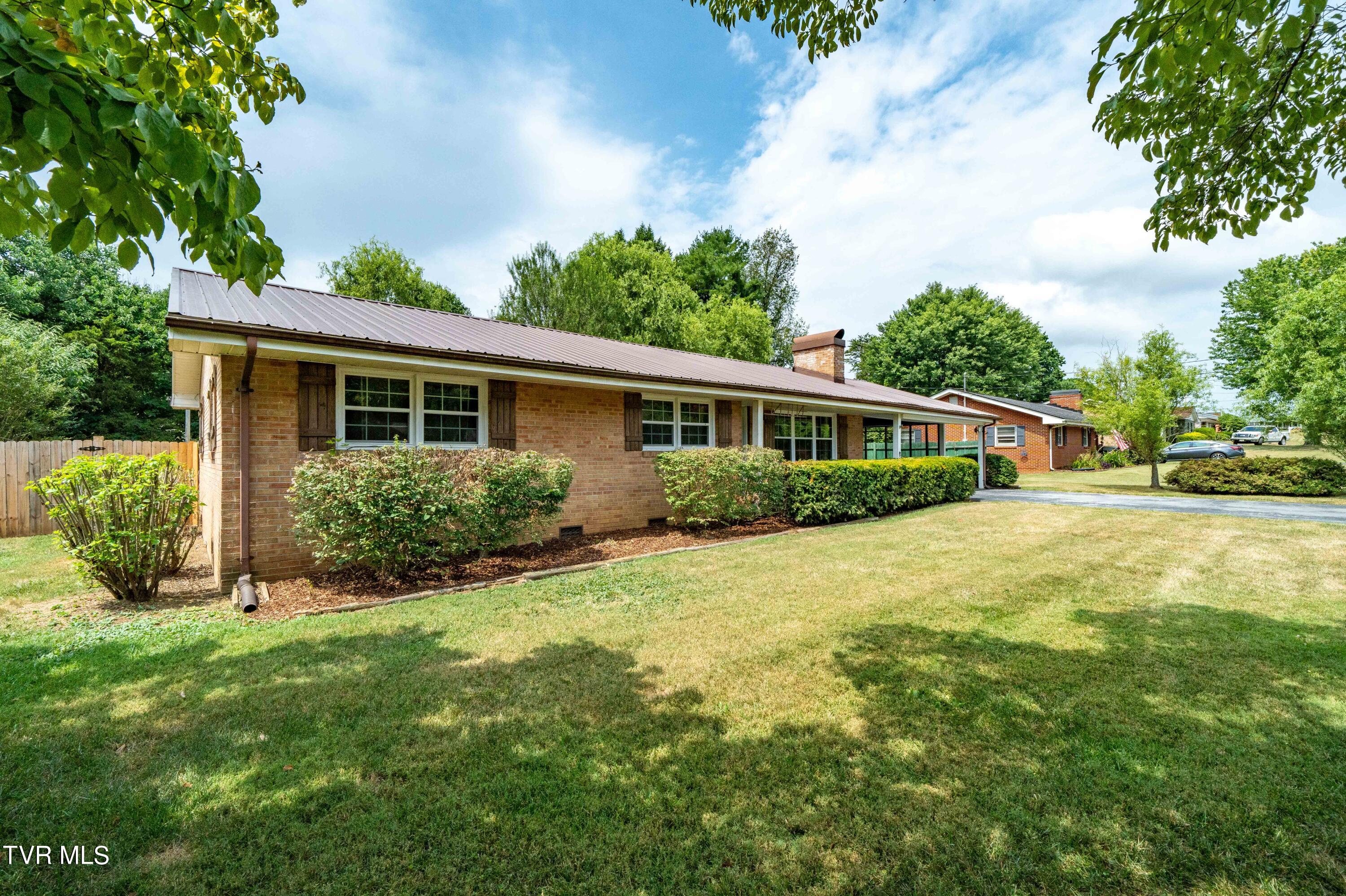 2410 Circleview Drive