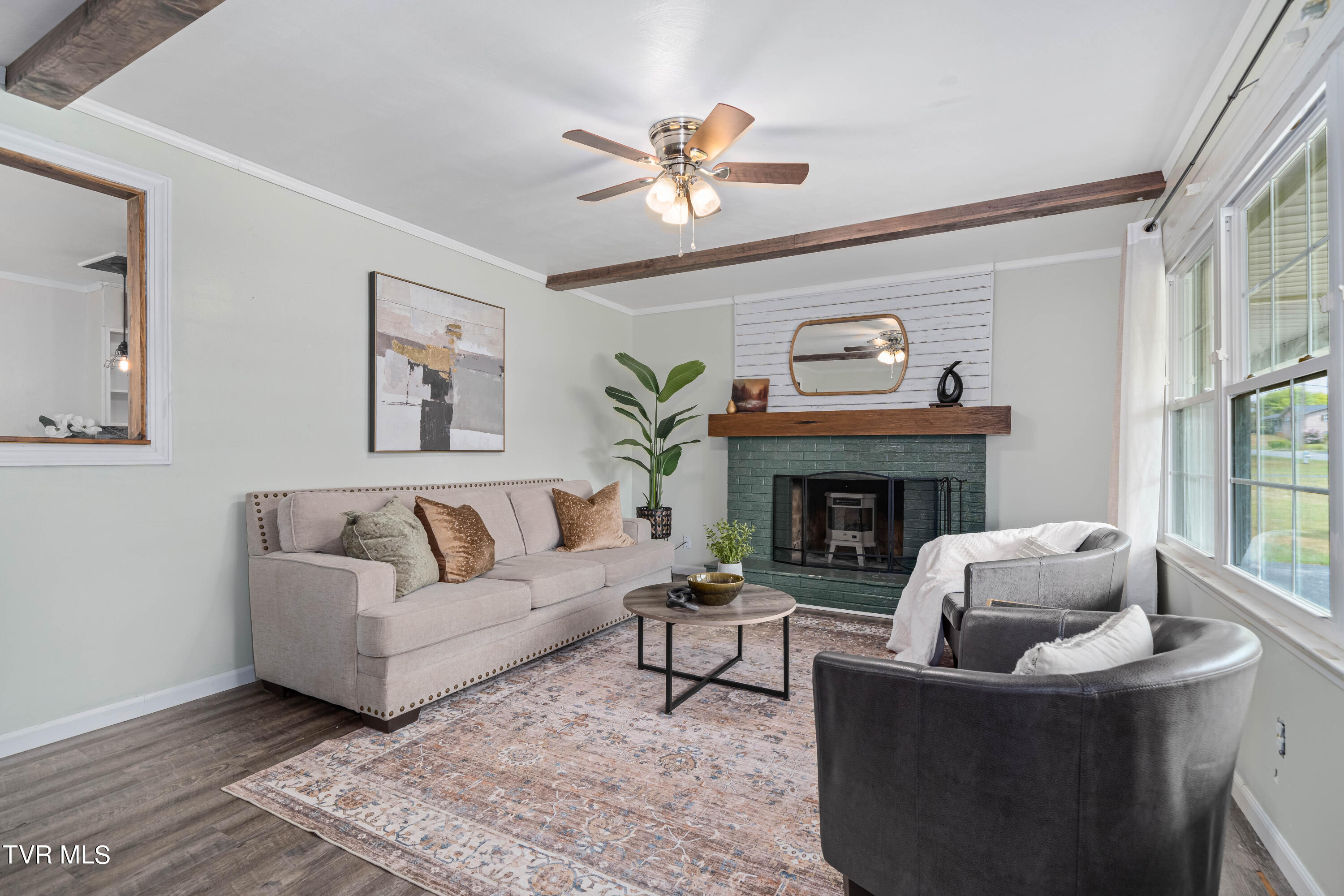 2410 Circleview Drive