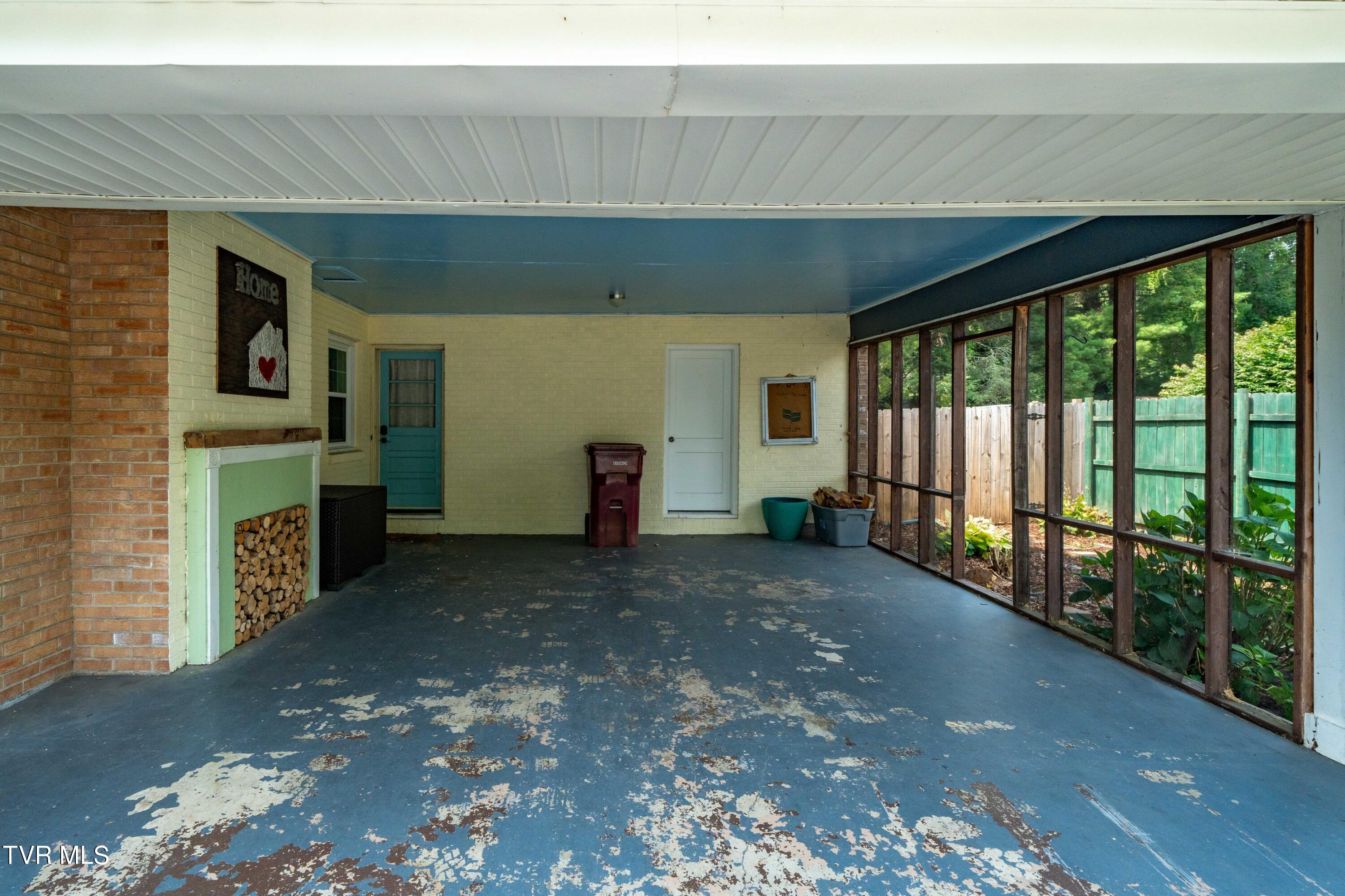 2410 Circleview Drive