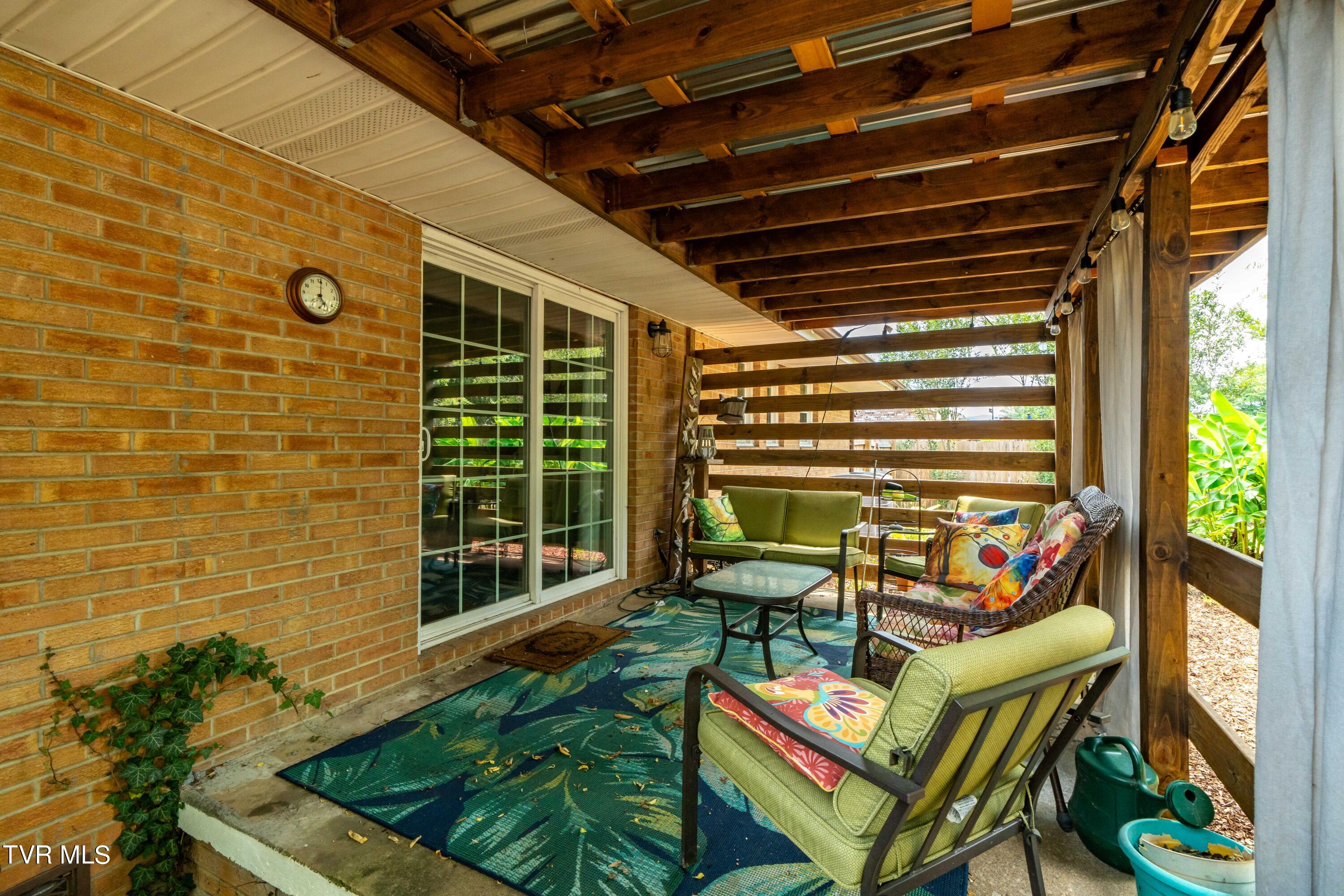 2410 Circleview Drive