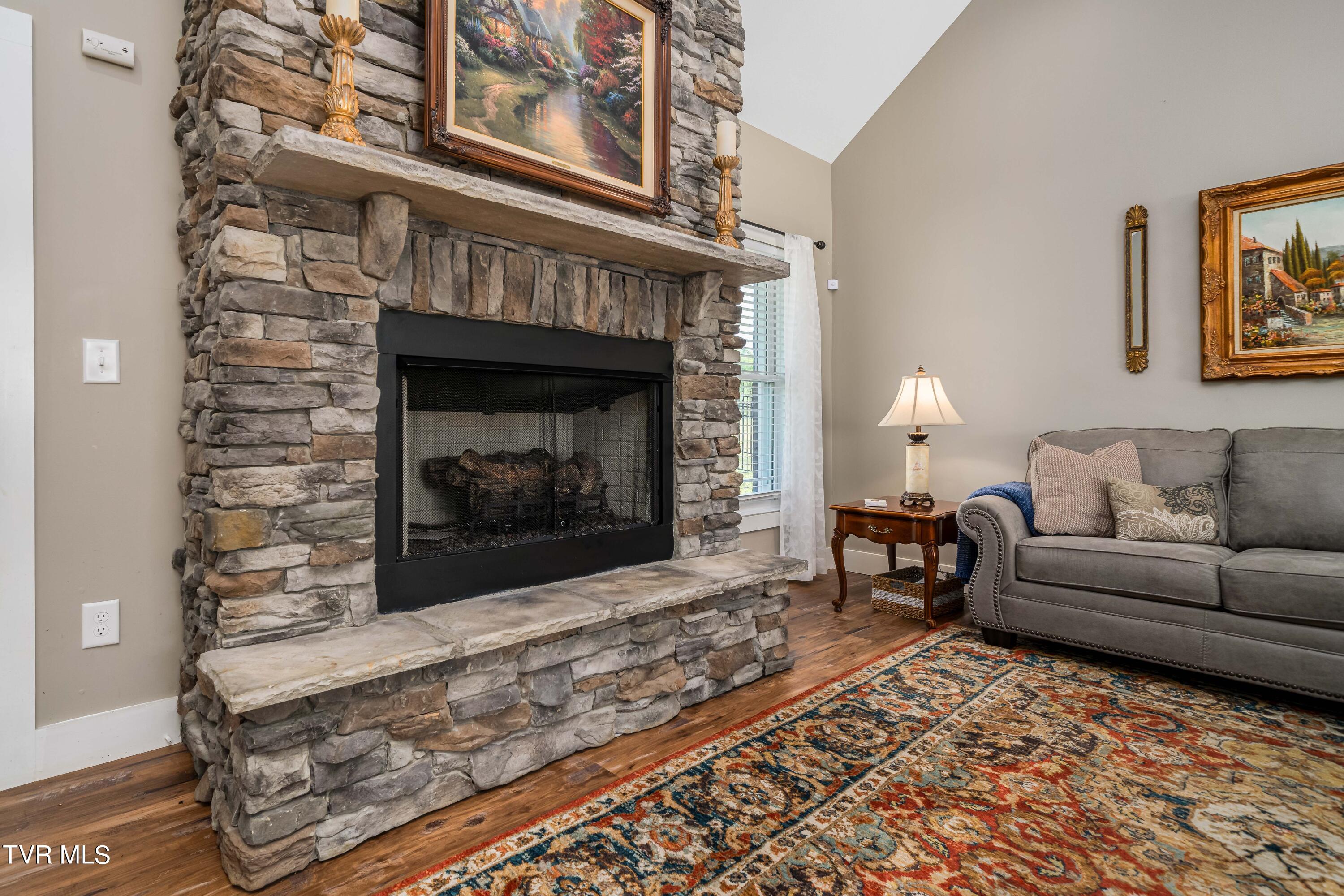 1008 Shadyside Drive