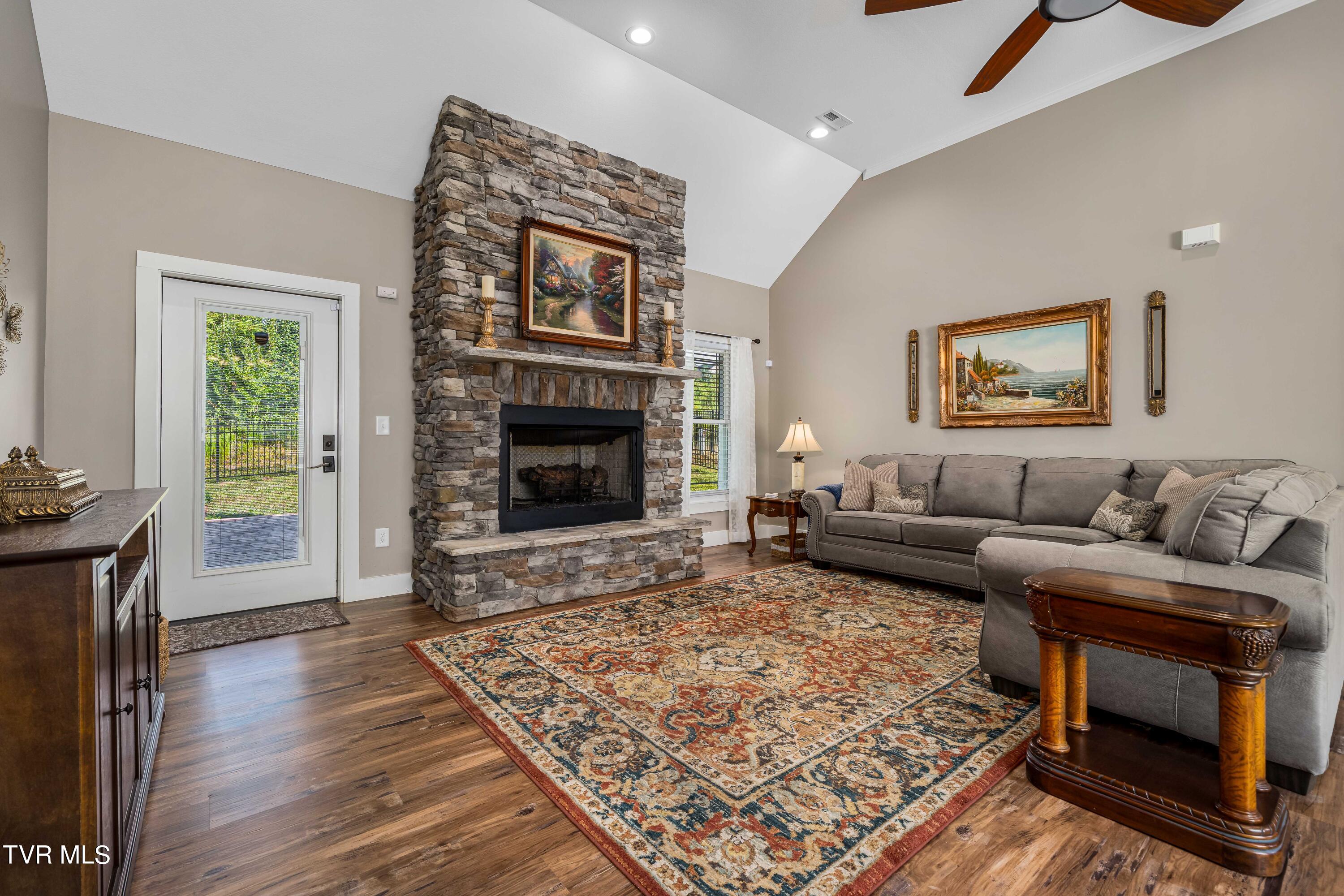 1008 Shadyside Drive