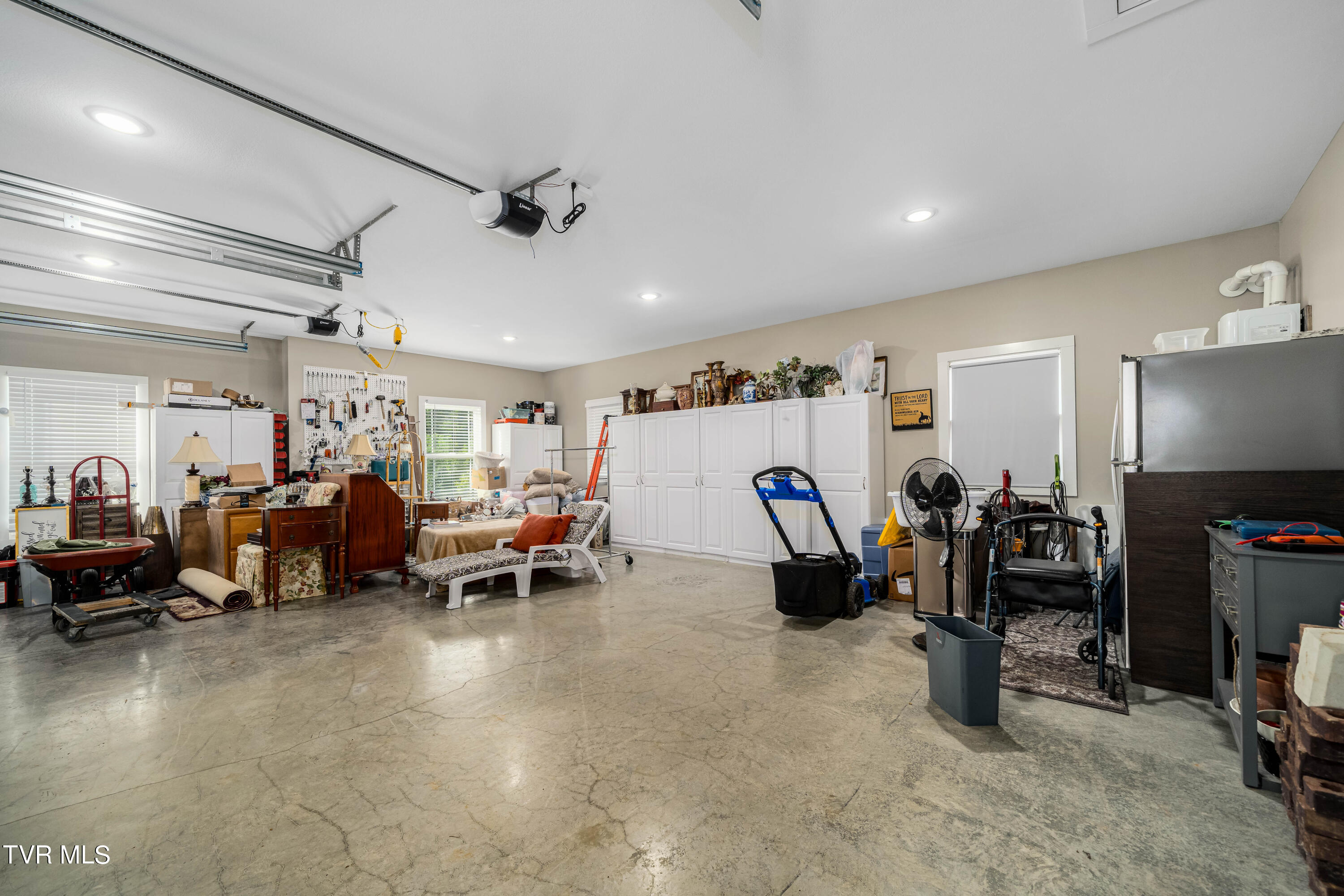 1008 Shadyside Drive
