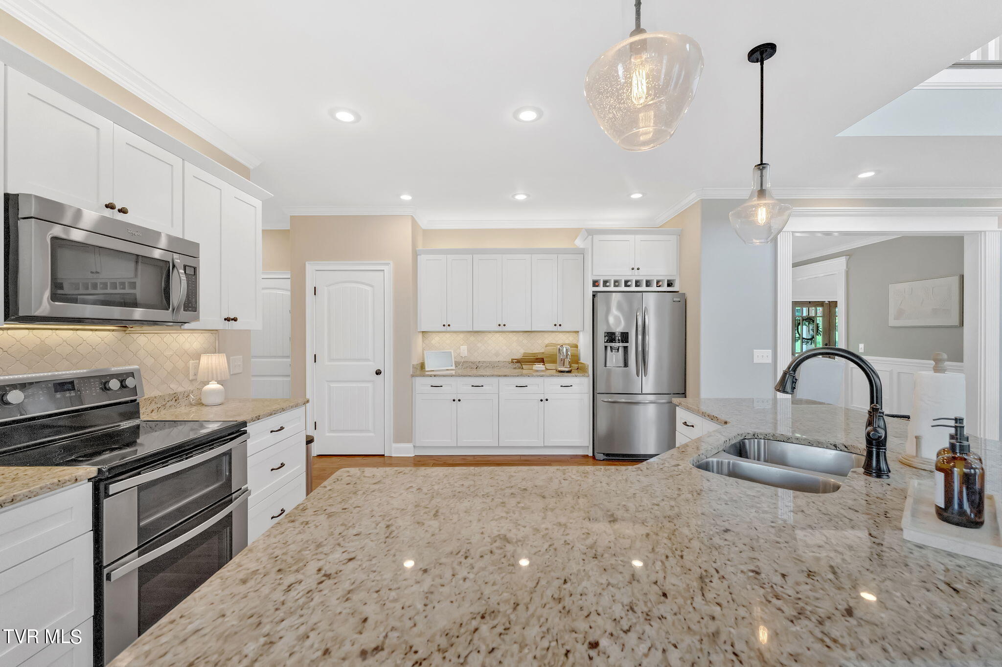 505 Oliver Approach
