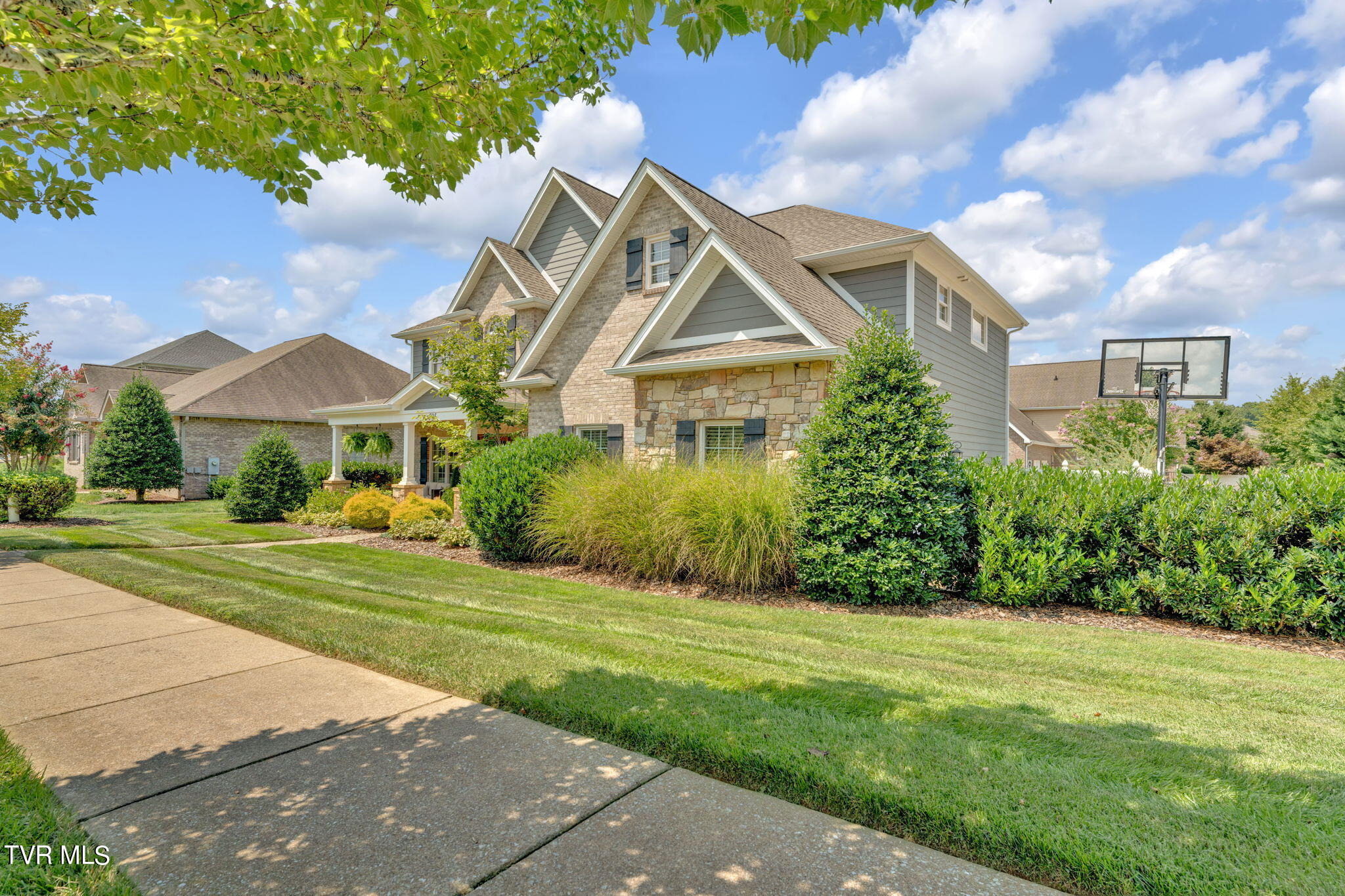 505 Oliver Approach