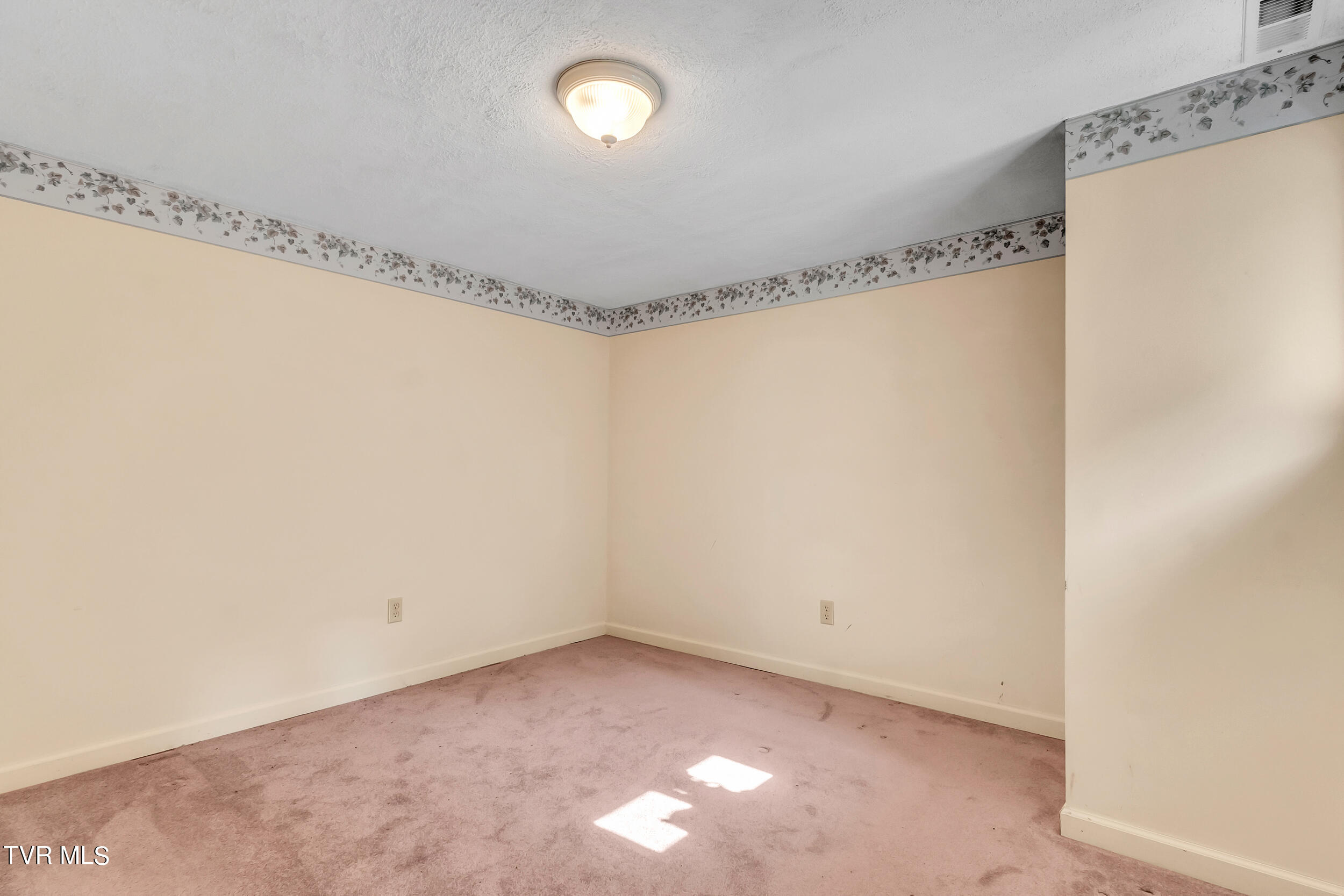 157 Hawk Street