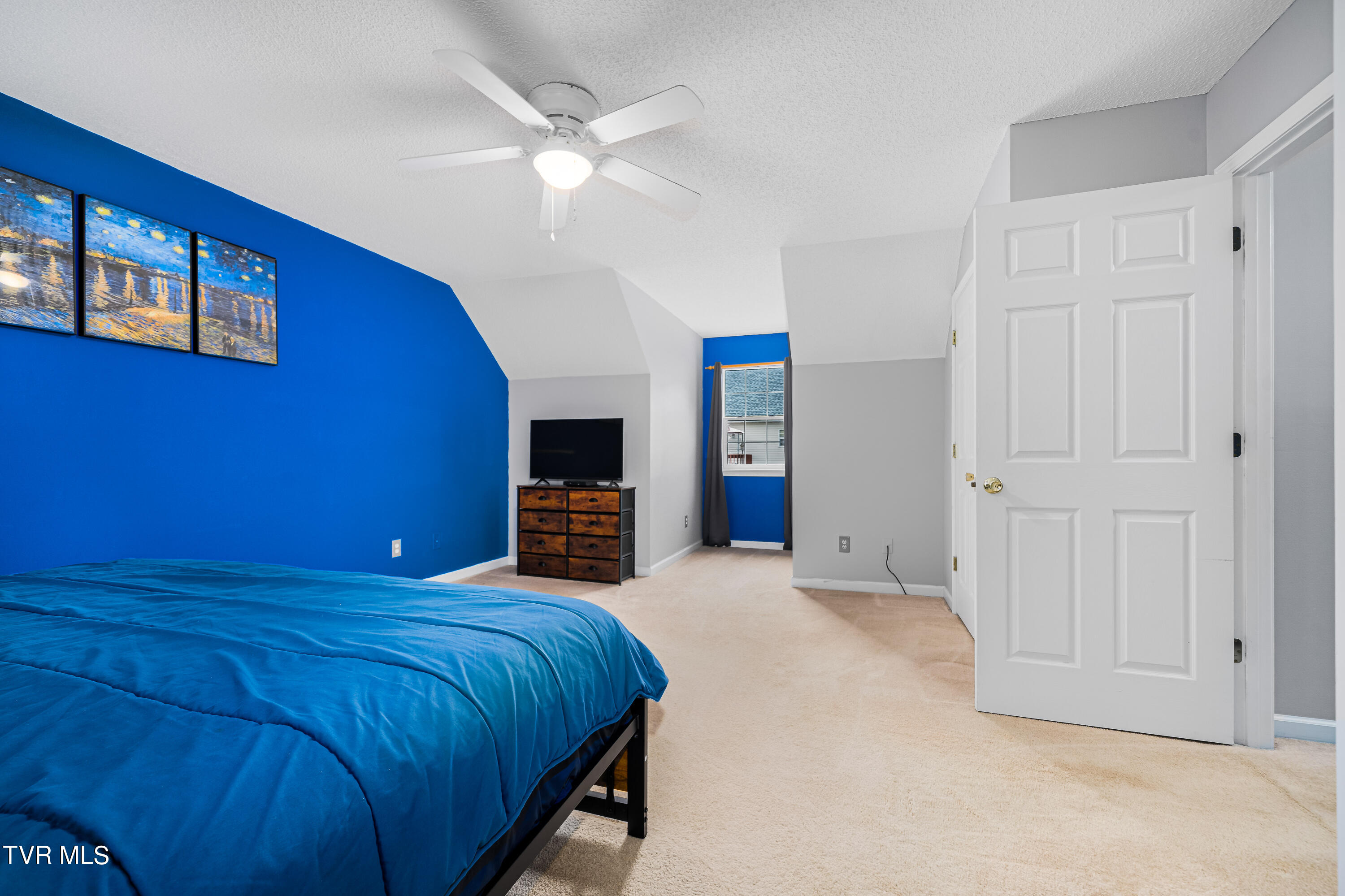 504 Hallbrook Drive, 27