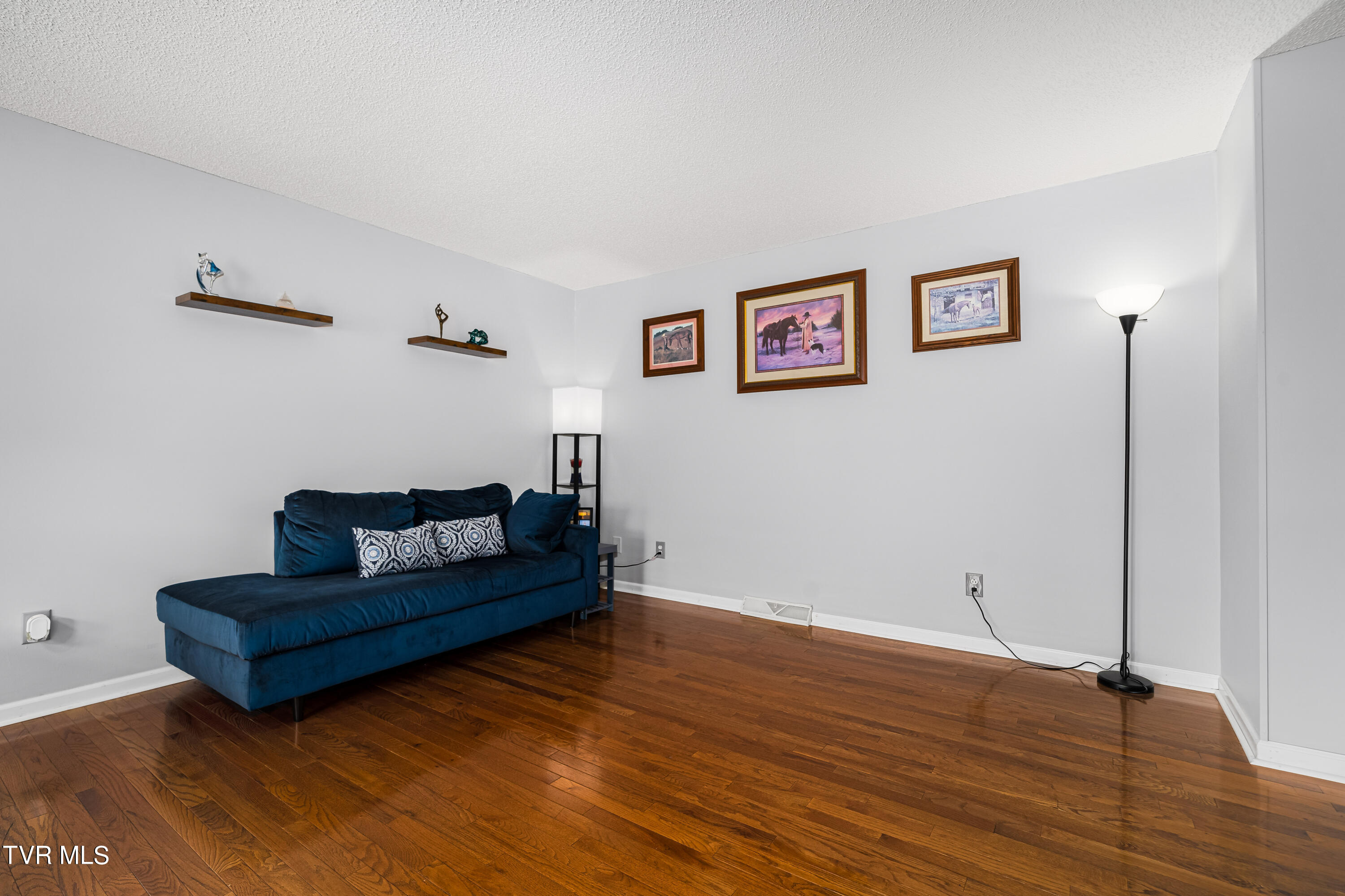 504 Hallbrook Drive, 27