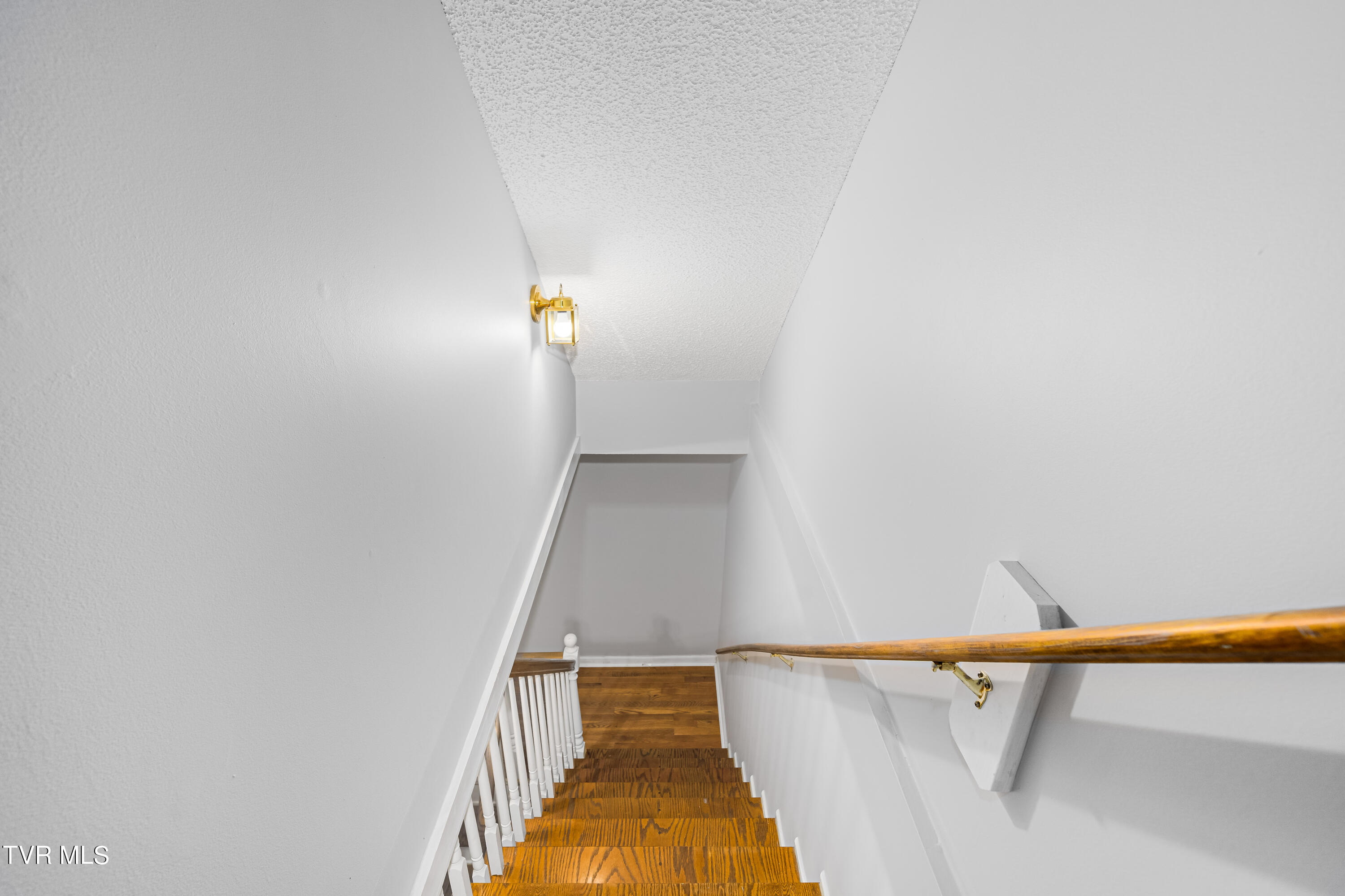 504 Hallbrook Drive, 27