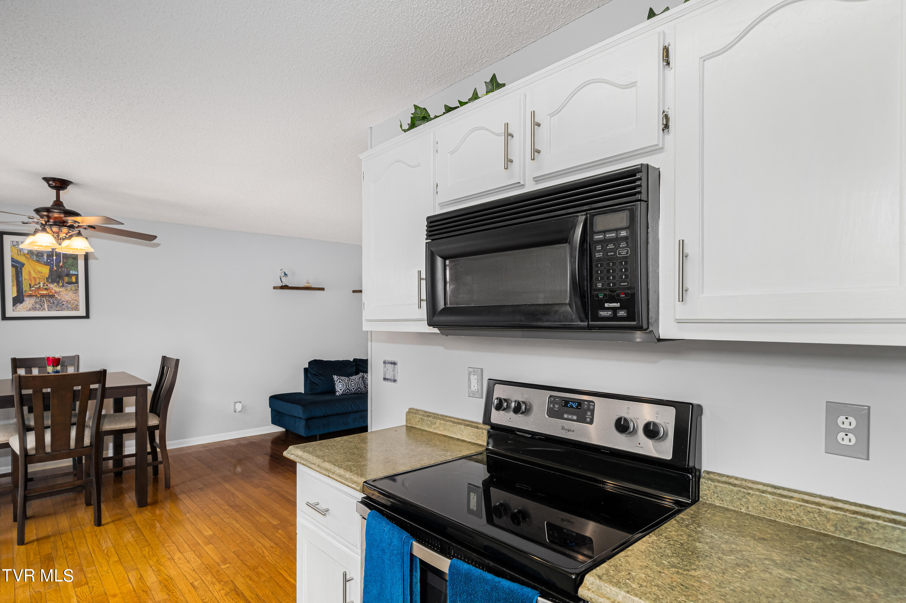 504 Hallbrook Drive, 27