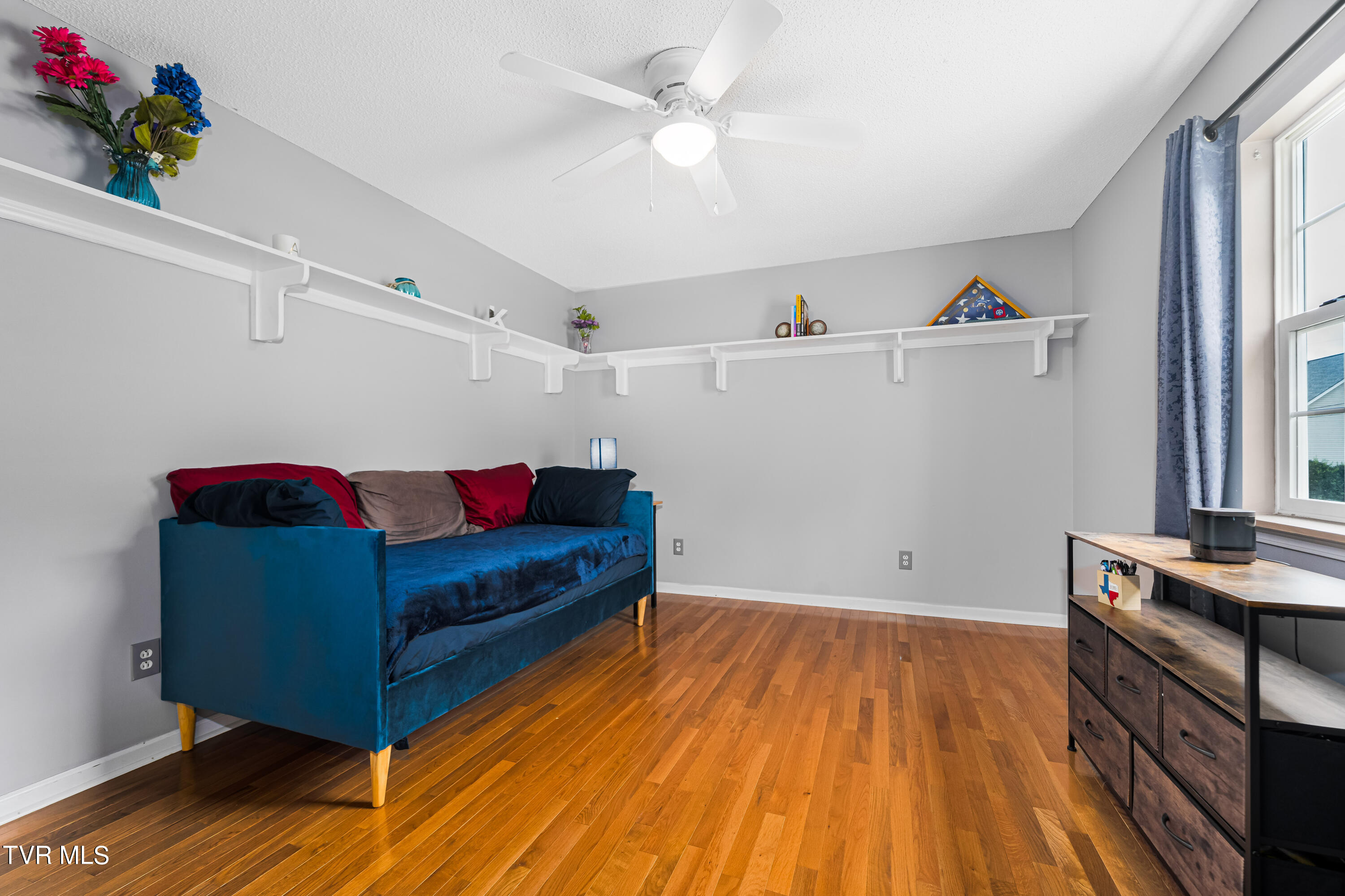 504 Hallbrook Drive, 27