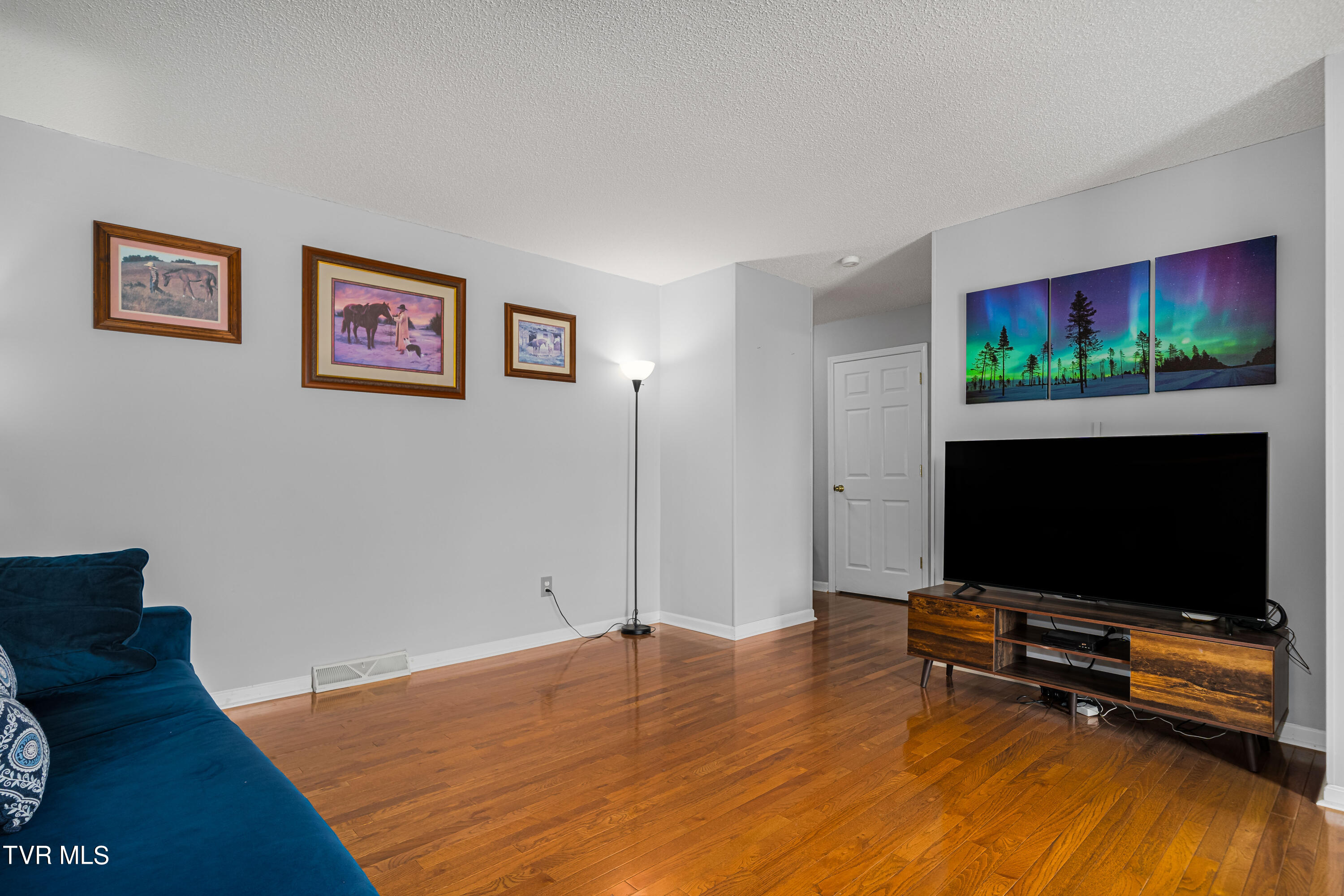 504 Hallbrook Drive, 27