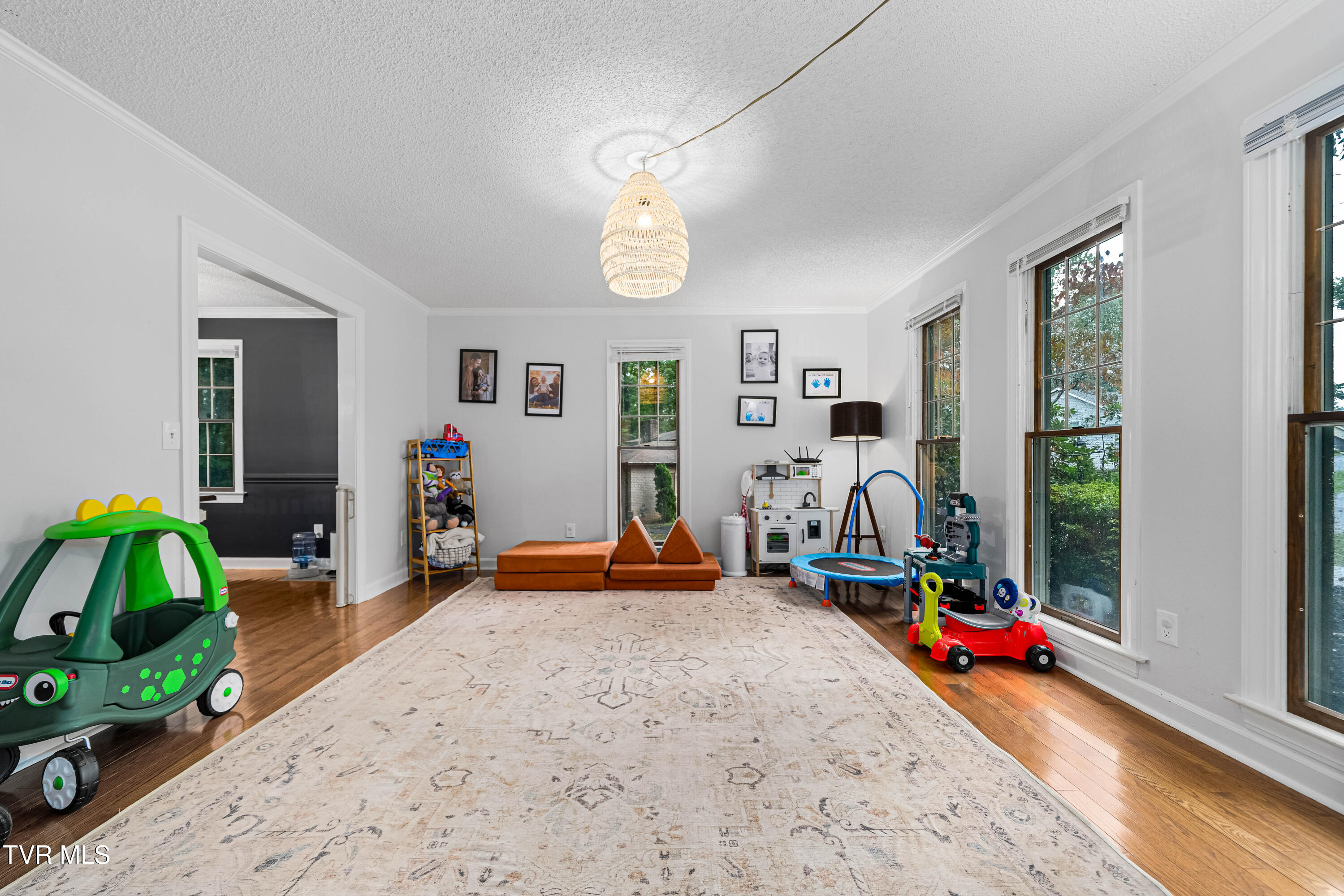 2812 Avondale Drive