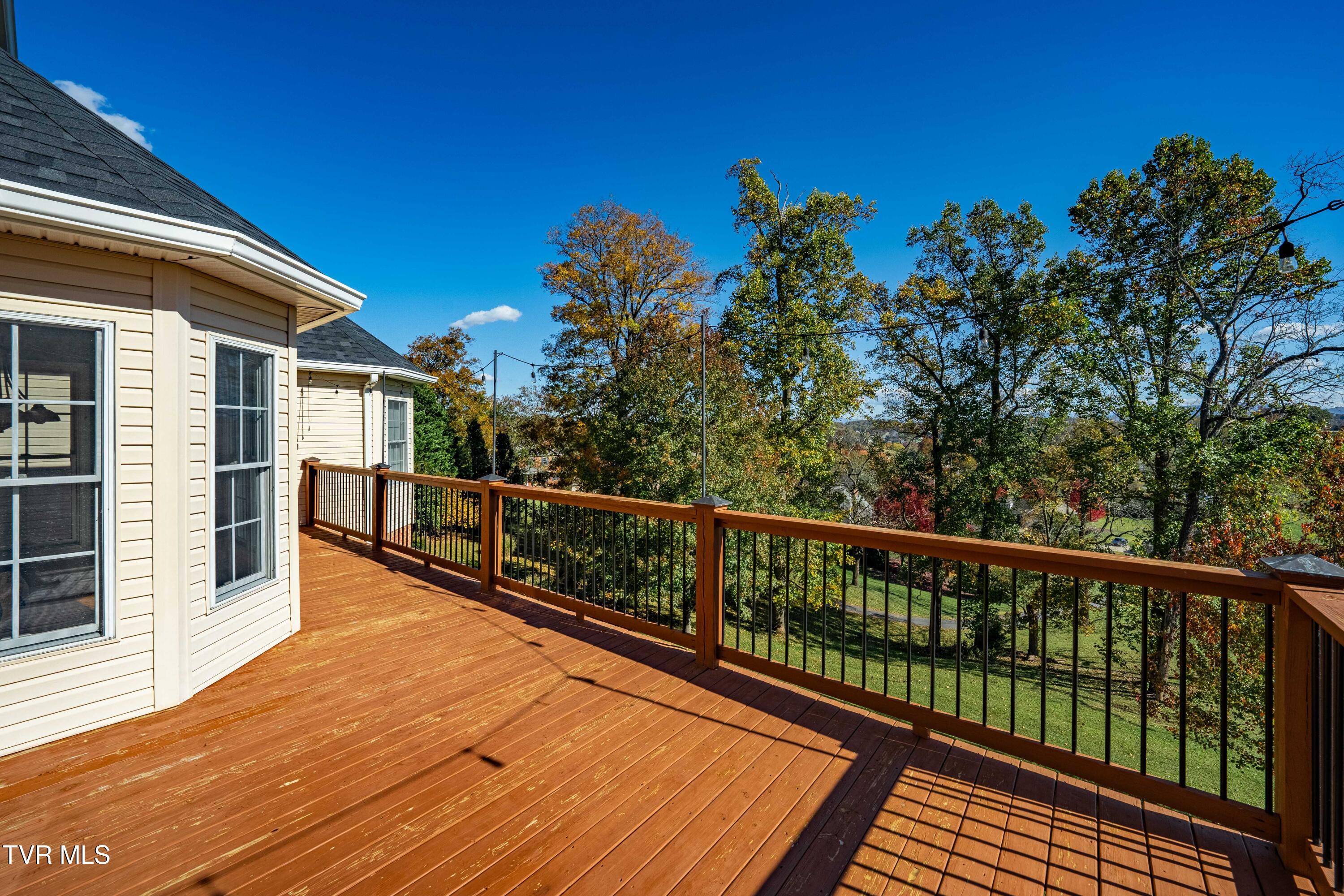 226 Michaels Ridge Boulevard