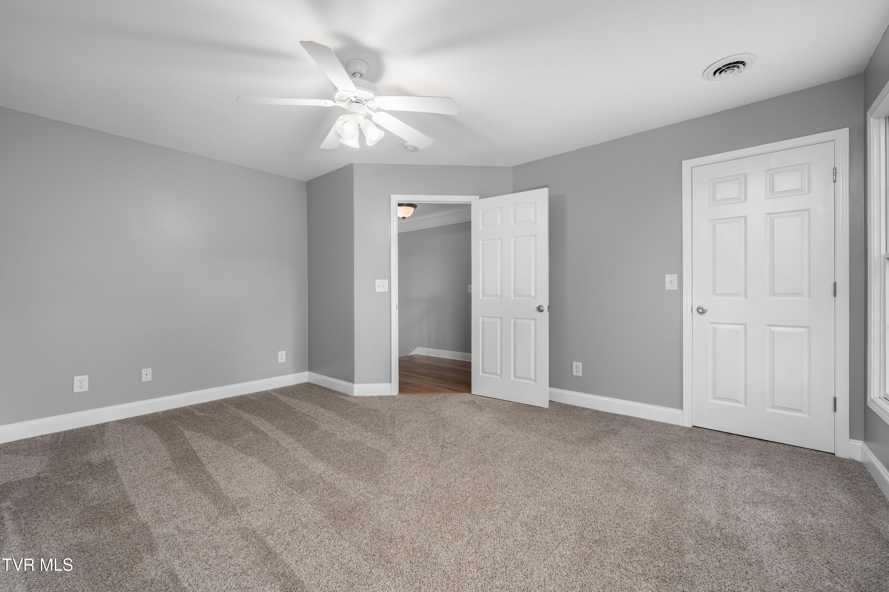 226 Michaels Ridge Boulevard