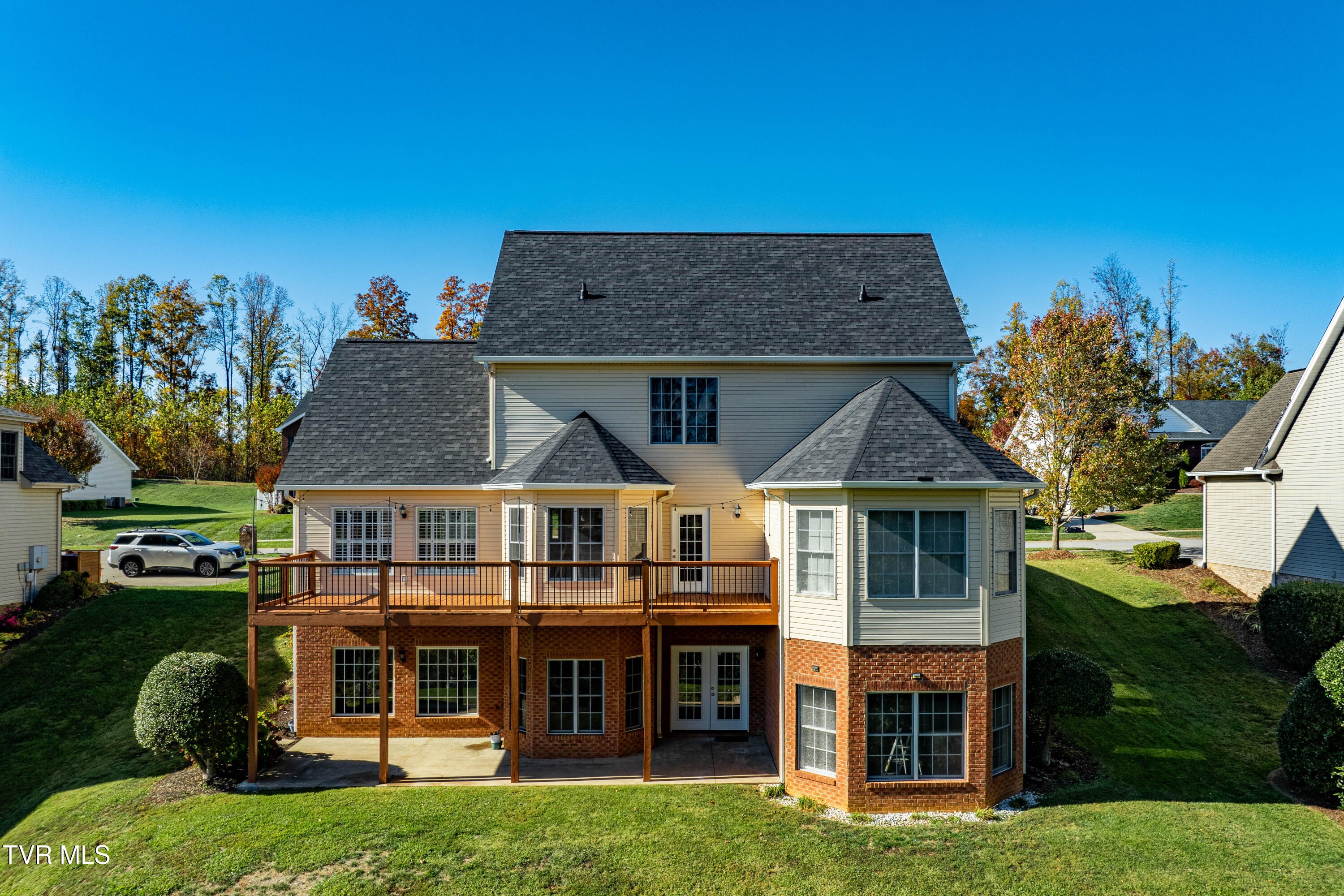 226 Michaels Ridge Boulevard