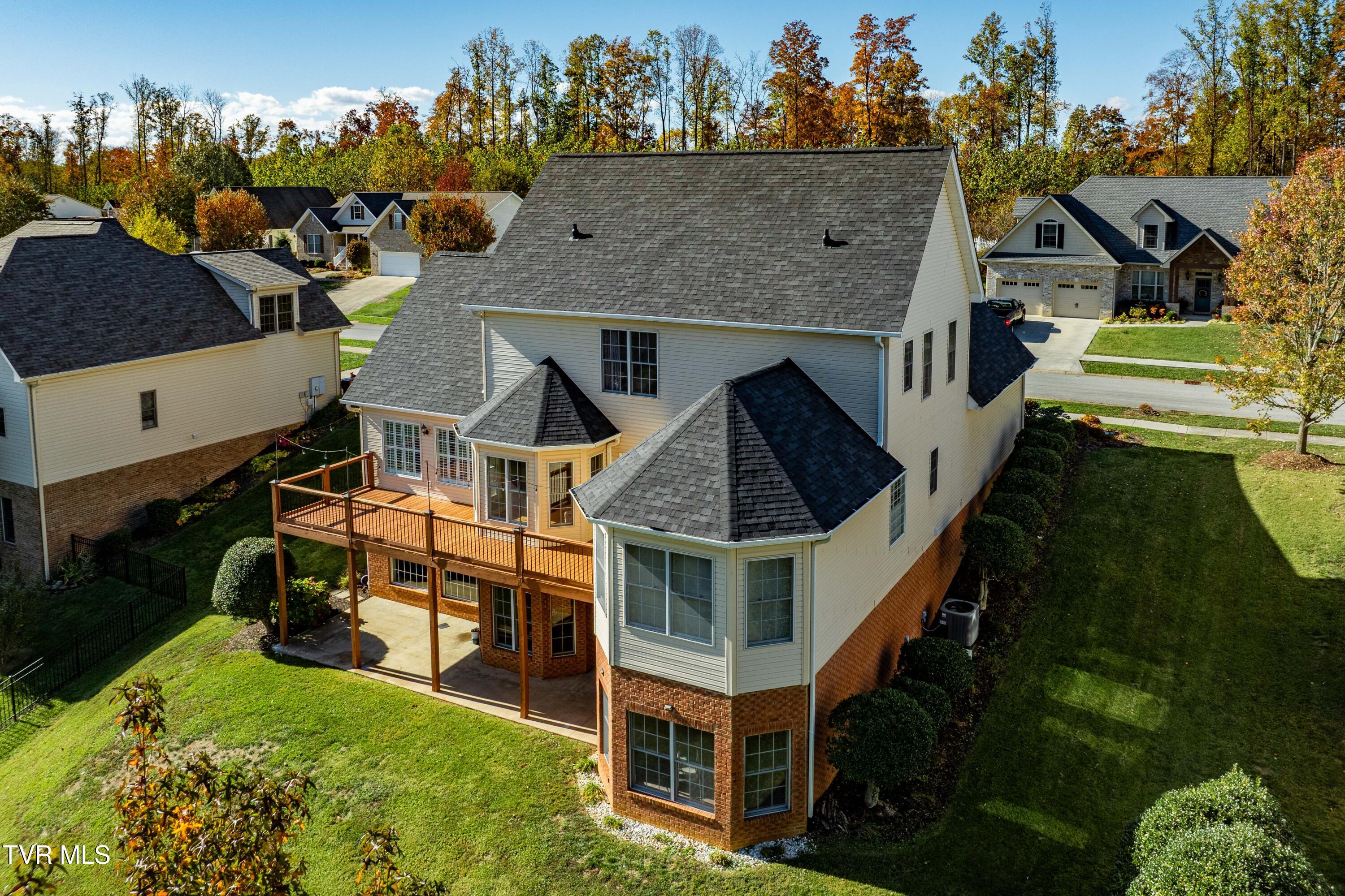 226 Michaels Ridge Boulevard