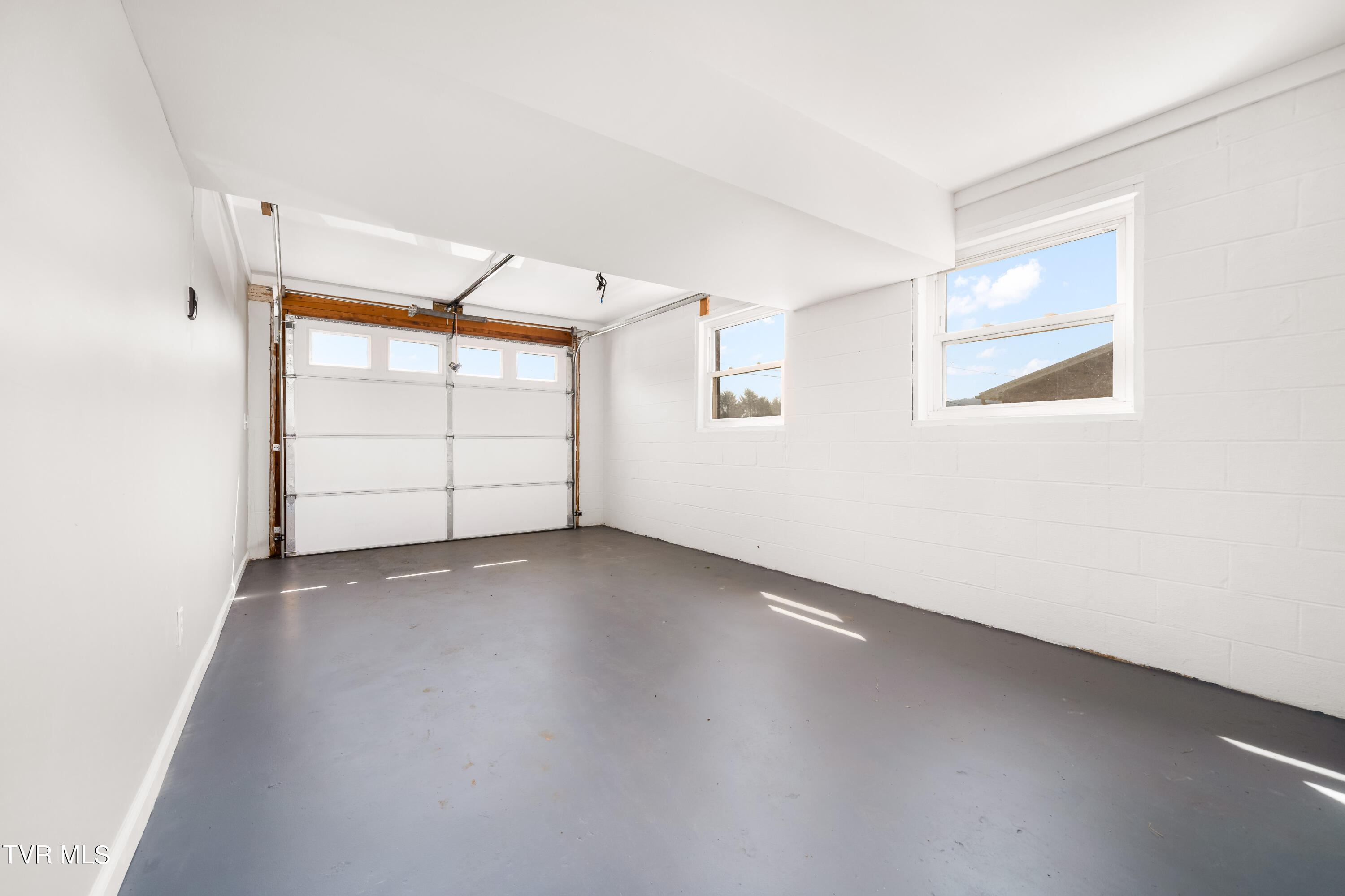117 Aviation Drive