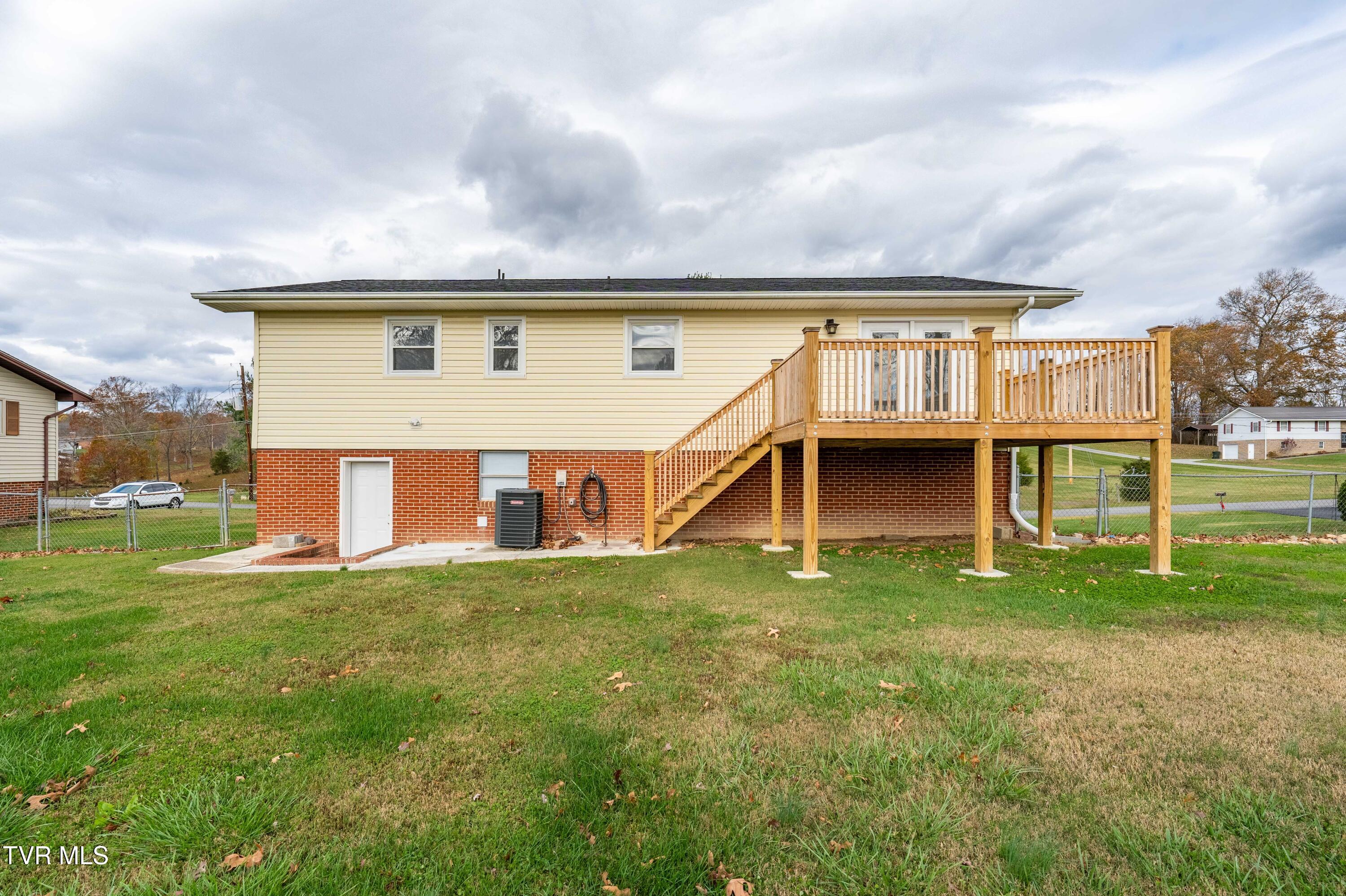 130 Greenmeadow Lane