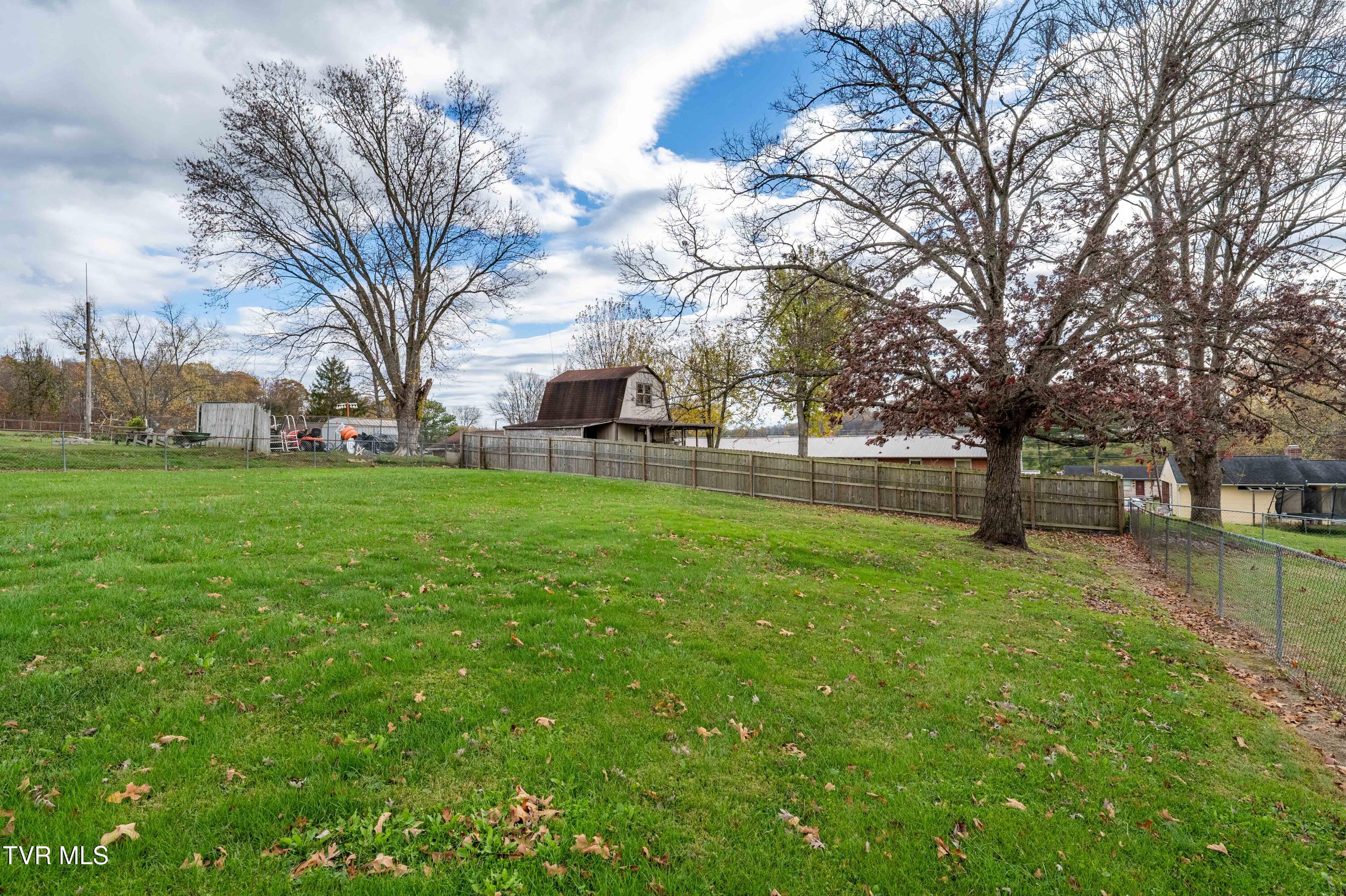 130 Greenmeadow Lane