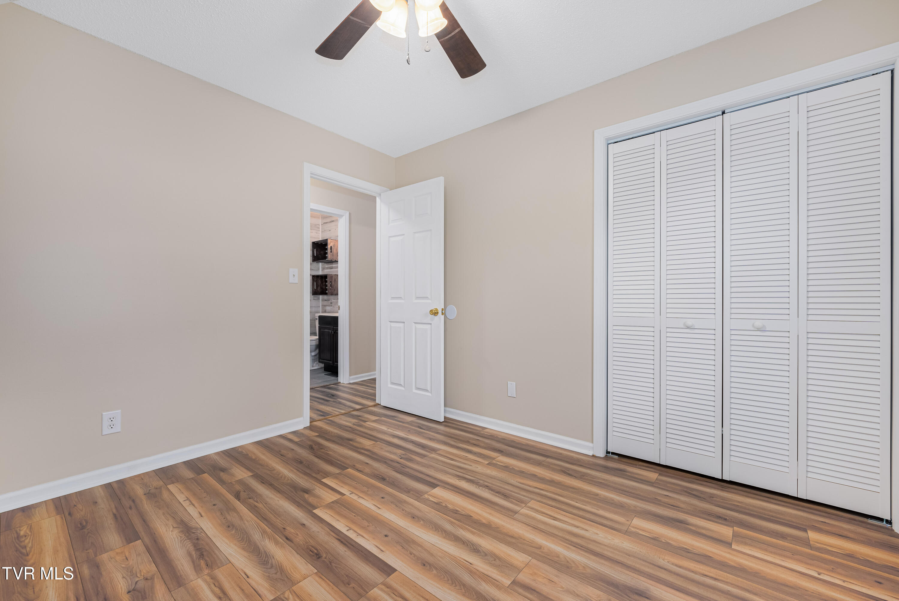 130 Greenmeadow Lane