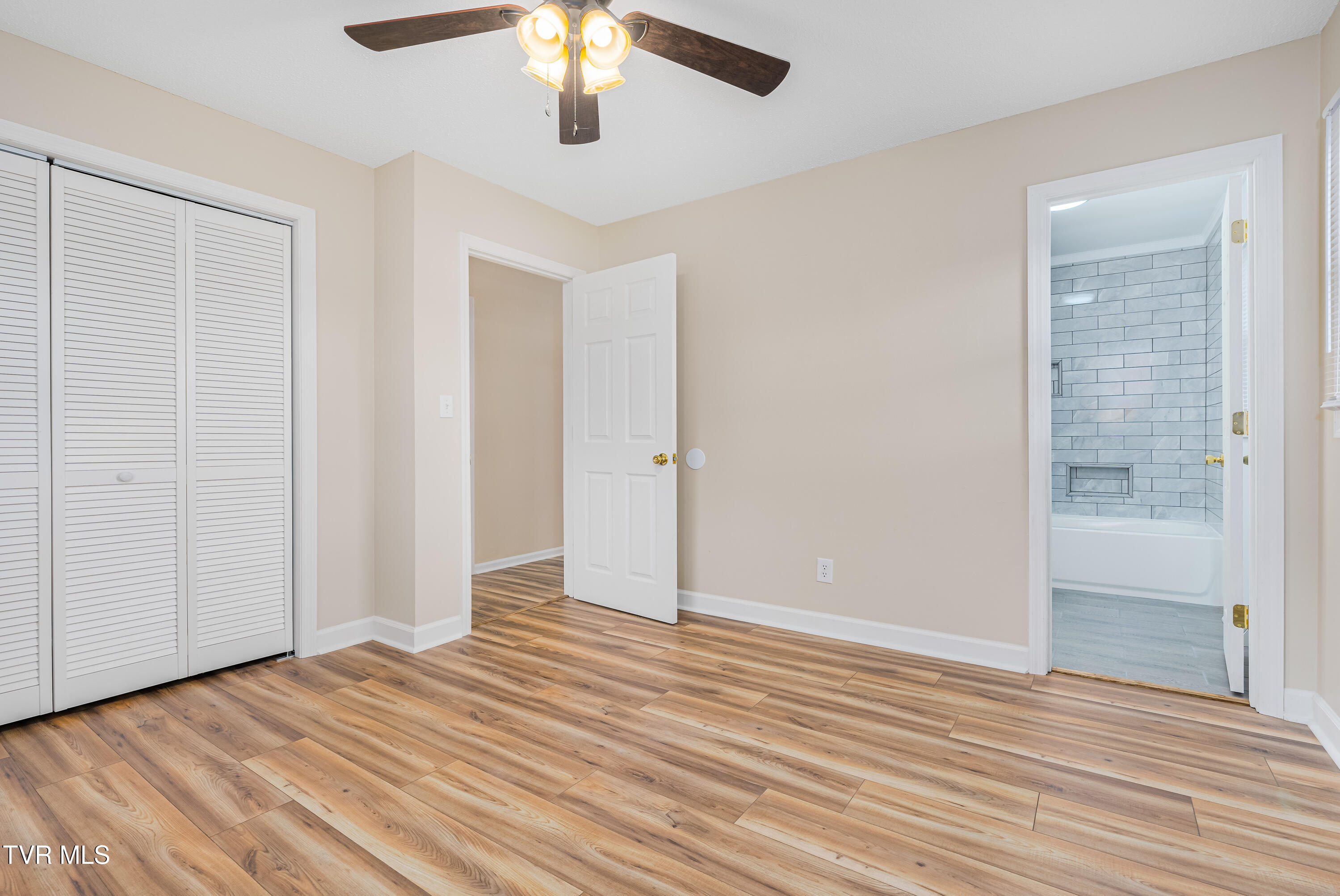 130 Greenmeadow Lane