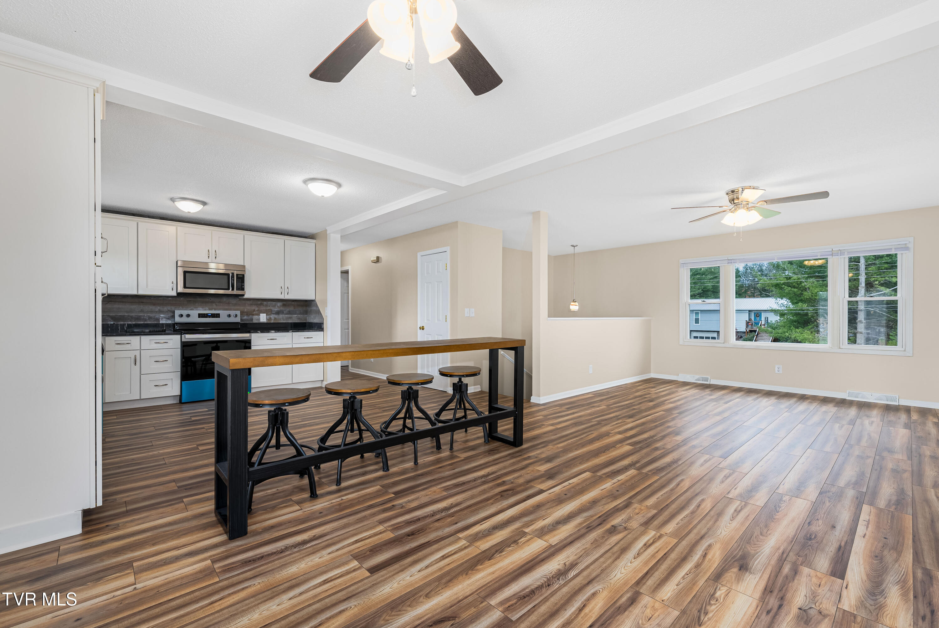 130 Greenmeadow Lane