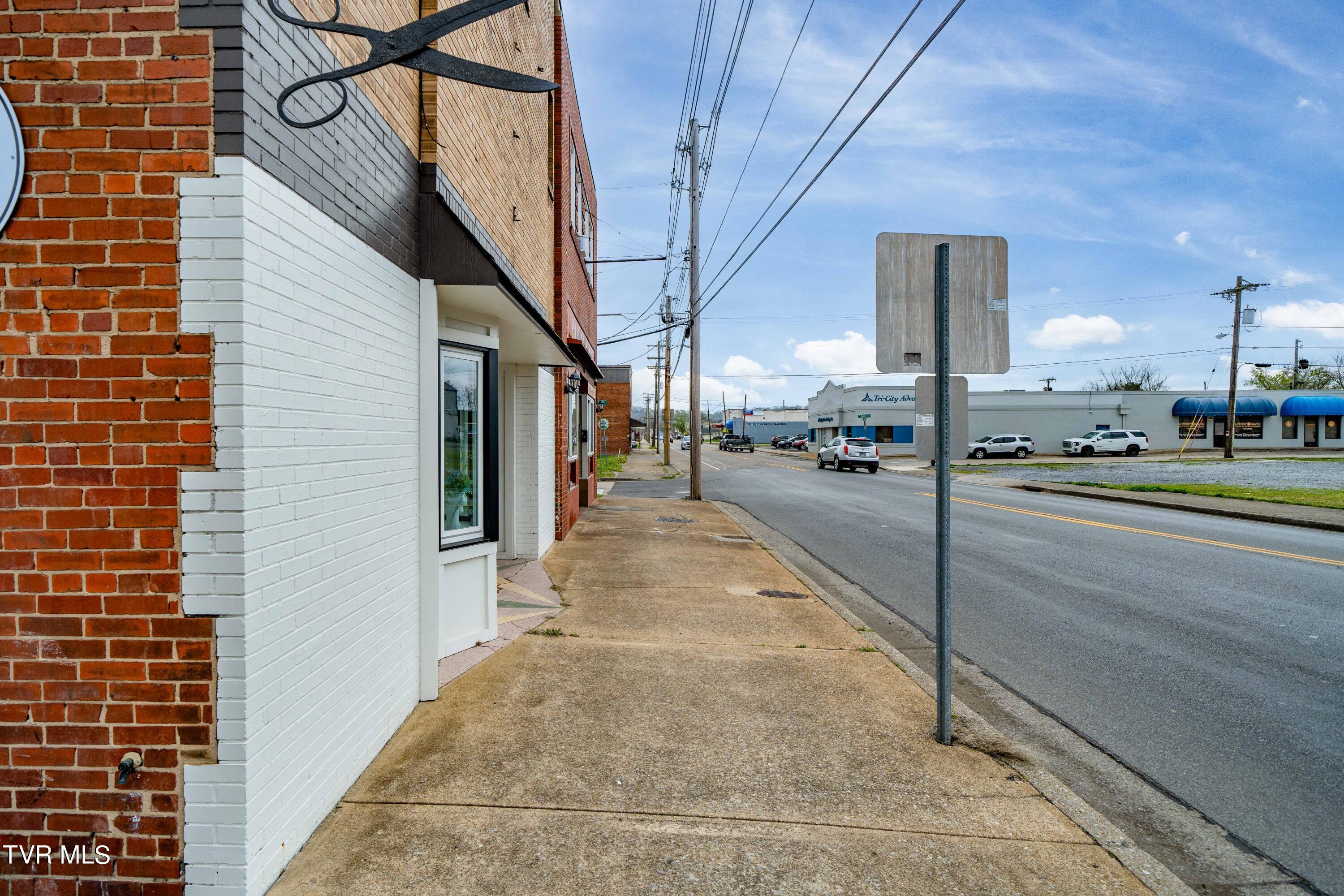 2020 East Center Street