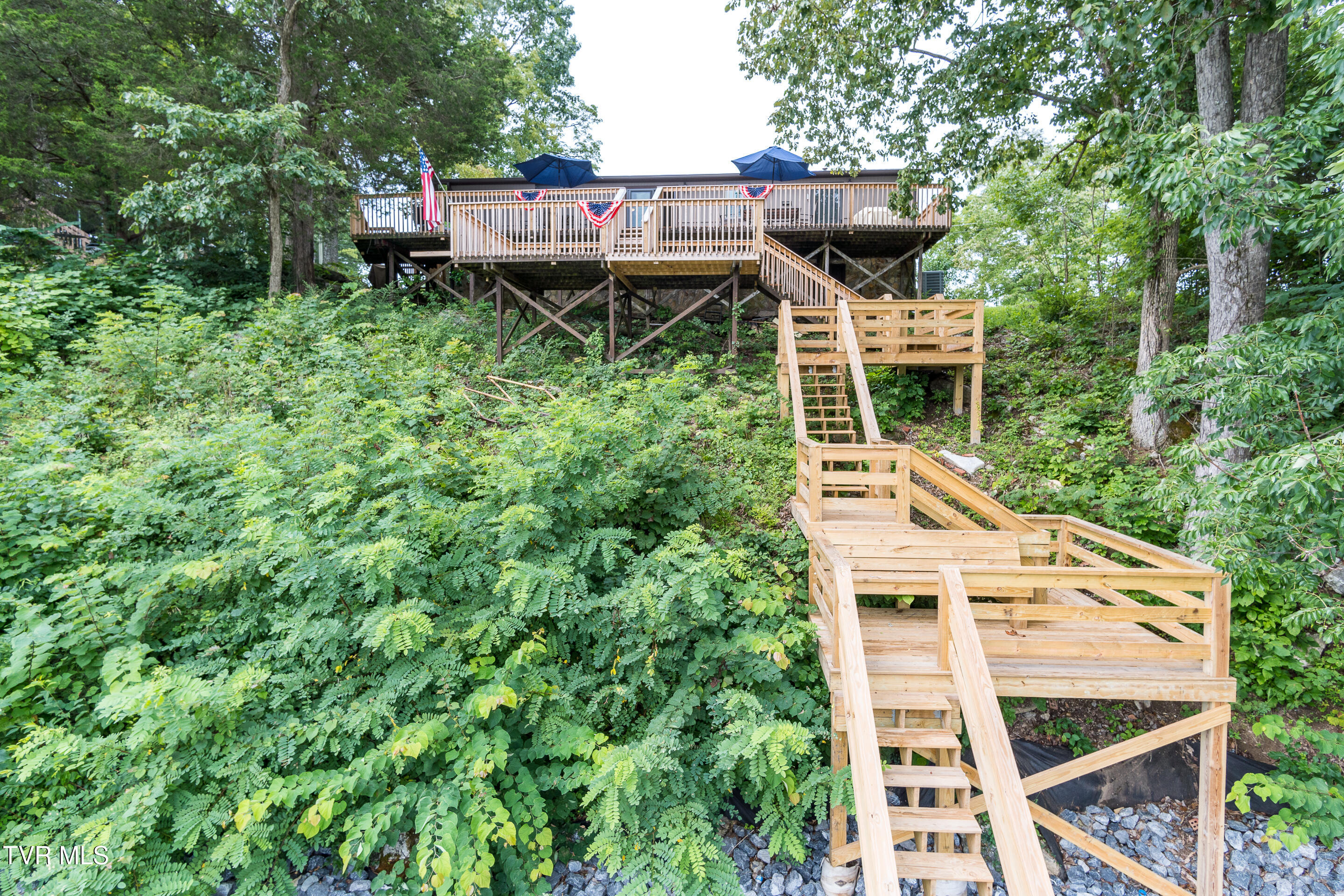 564 Hideaway Farm Road